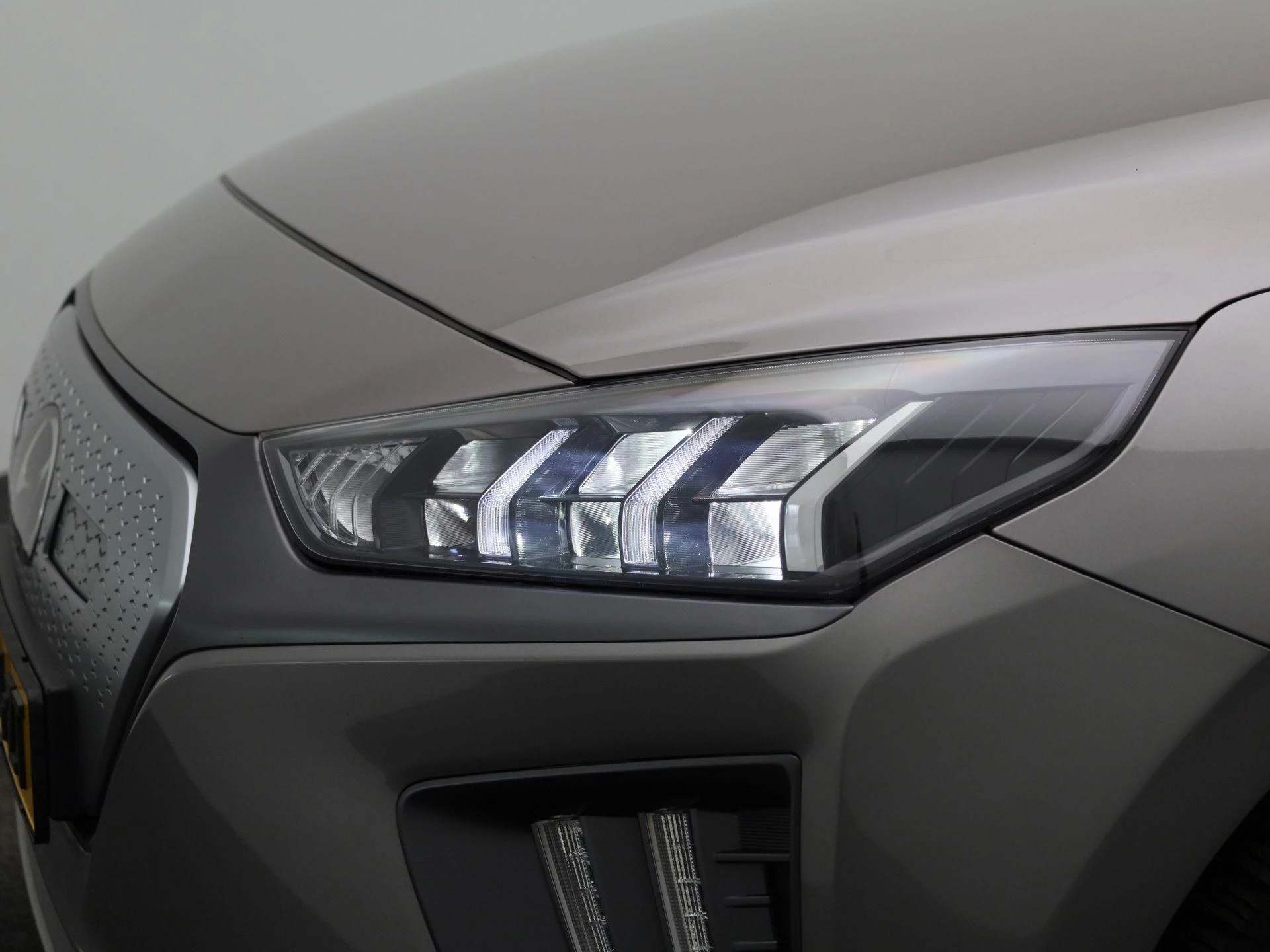 Hyundai-IONIQ-image-11