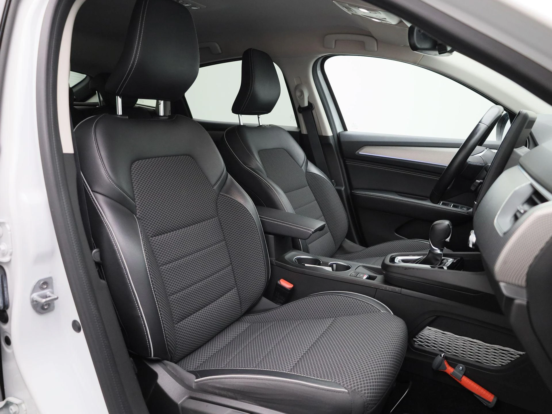 Renault-Arkana-image-38
