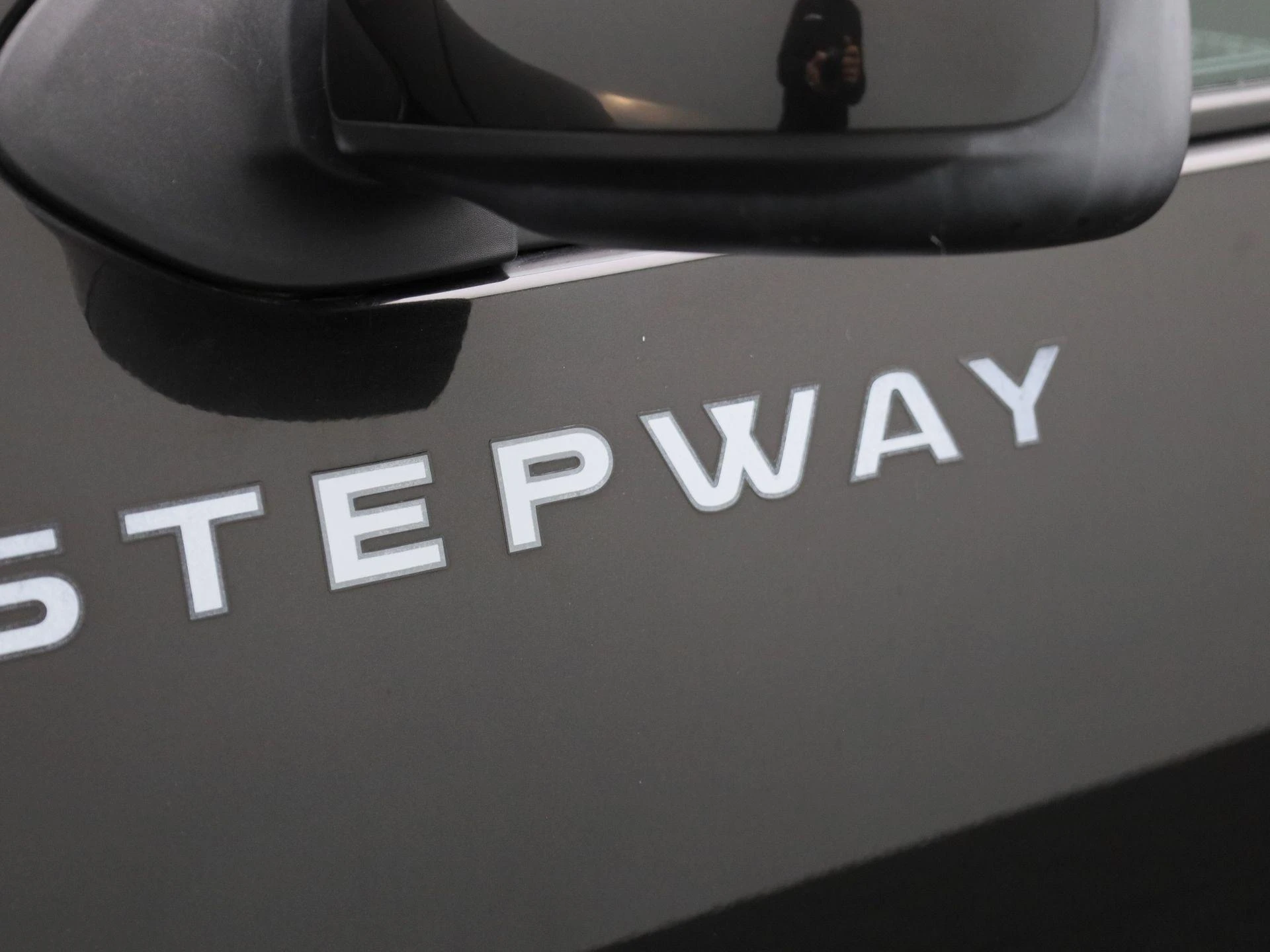 Dacia-Sandero Stepway-image-13