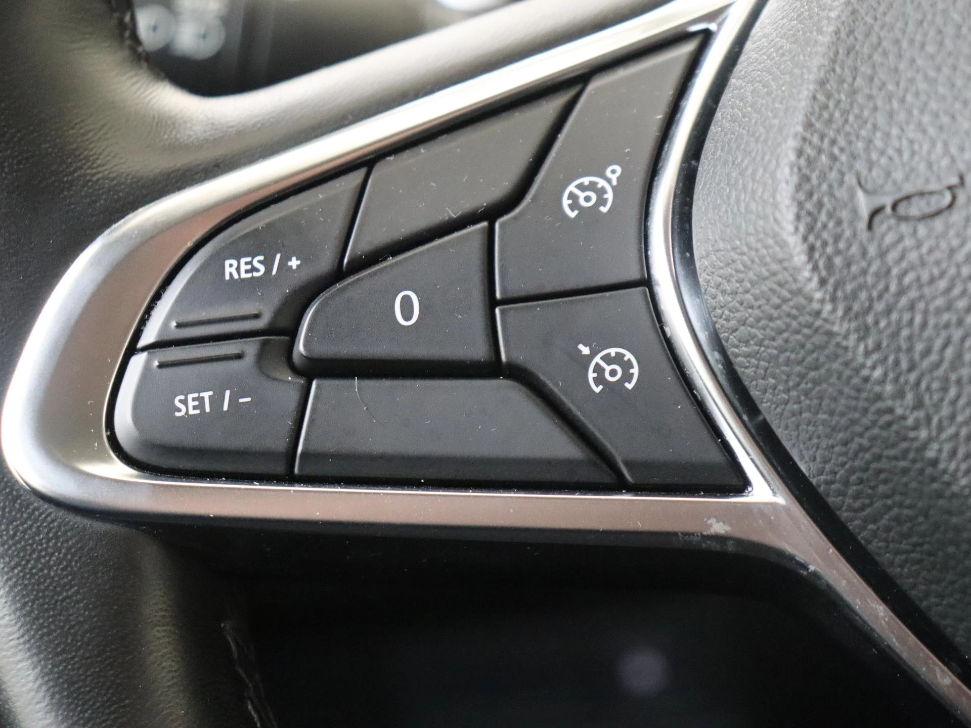 Renault-Captur-image-16