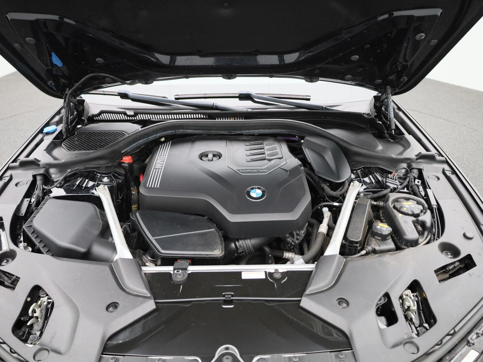 BMW-5 Serie-image-49