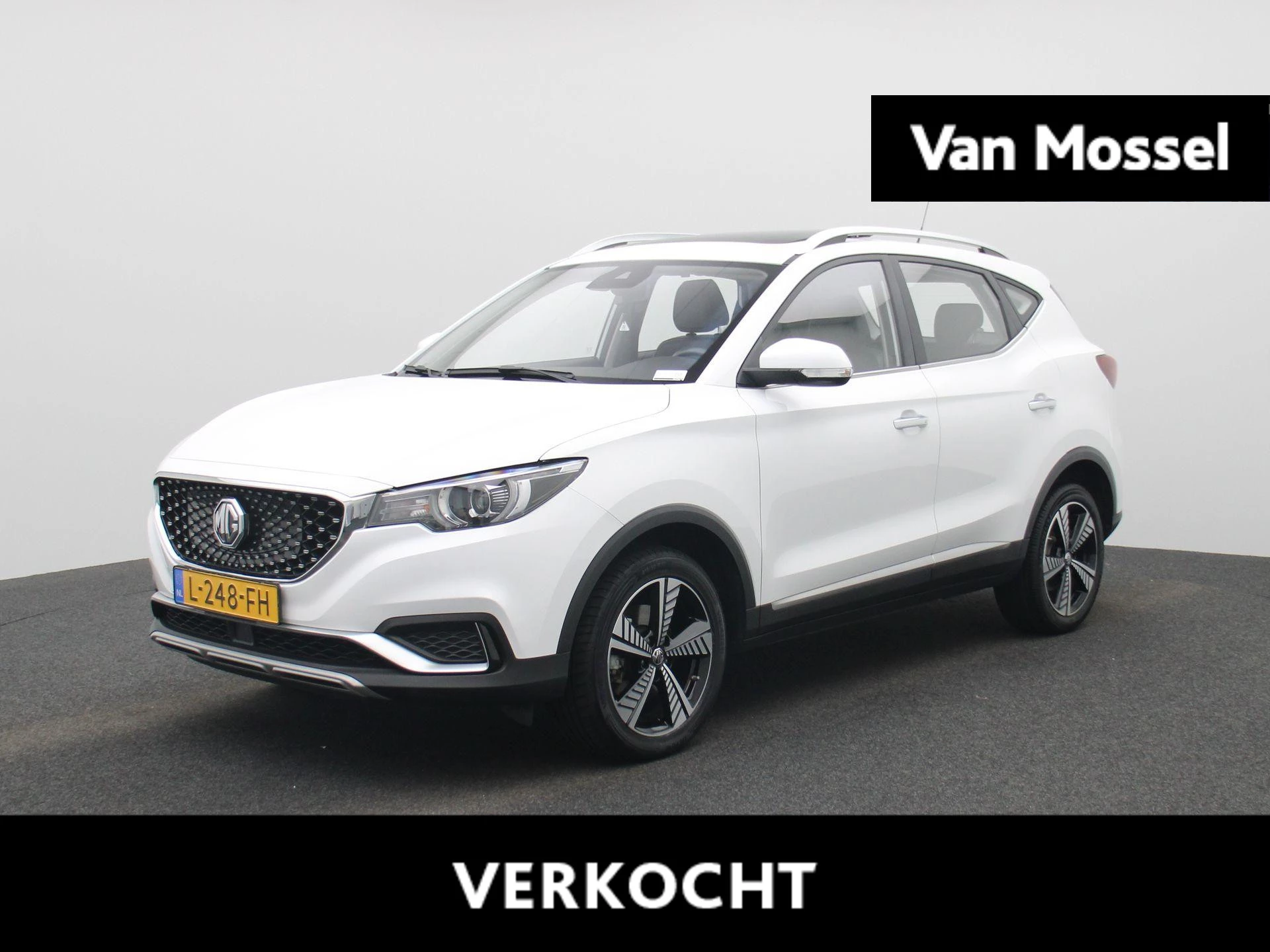 MG-ZS EV-image-0