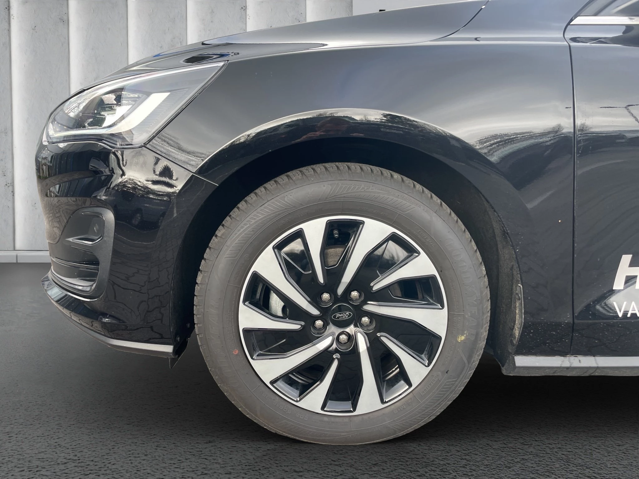 Ford Focus Turnier Titanium Edition NAV | ACC | KAM | GJR