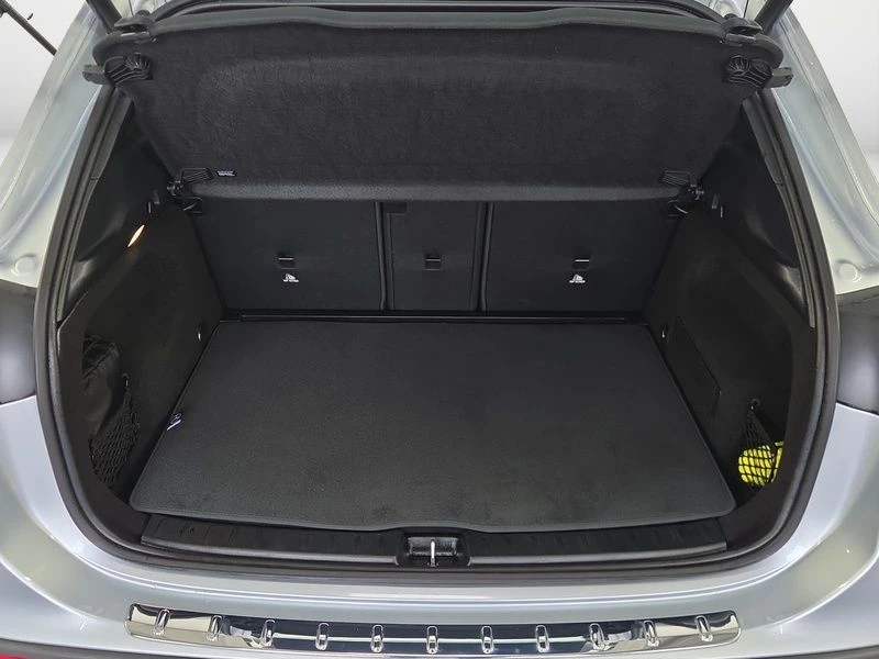 Mercedes-Benz GLA 200 PROGRESSIVE AHK SHZ MBUX NAVI KLIMA Progressive
