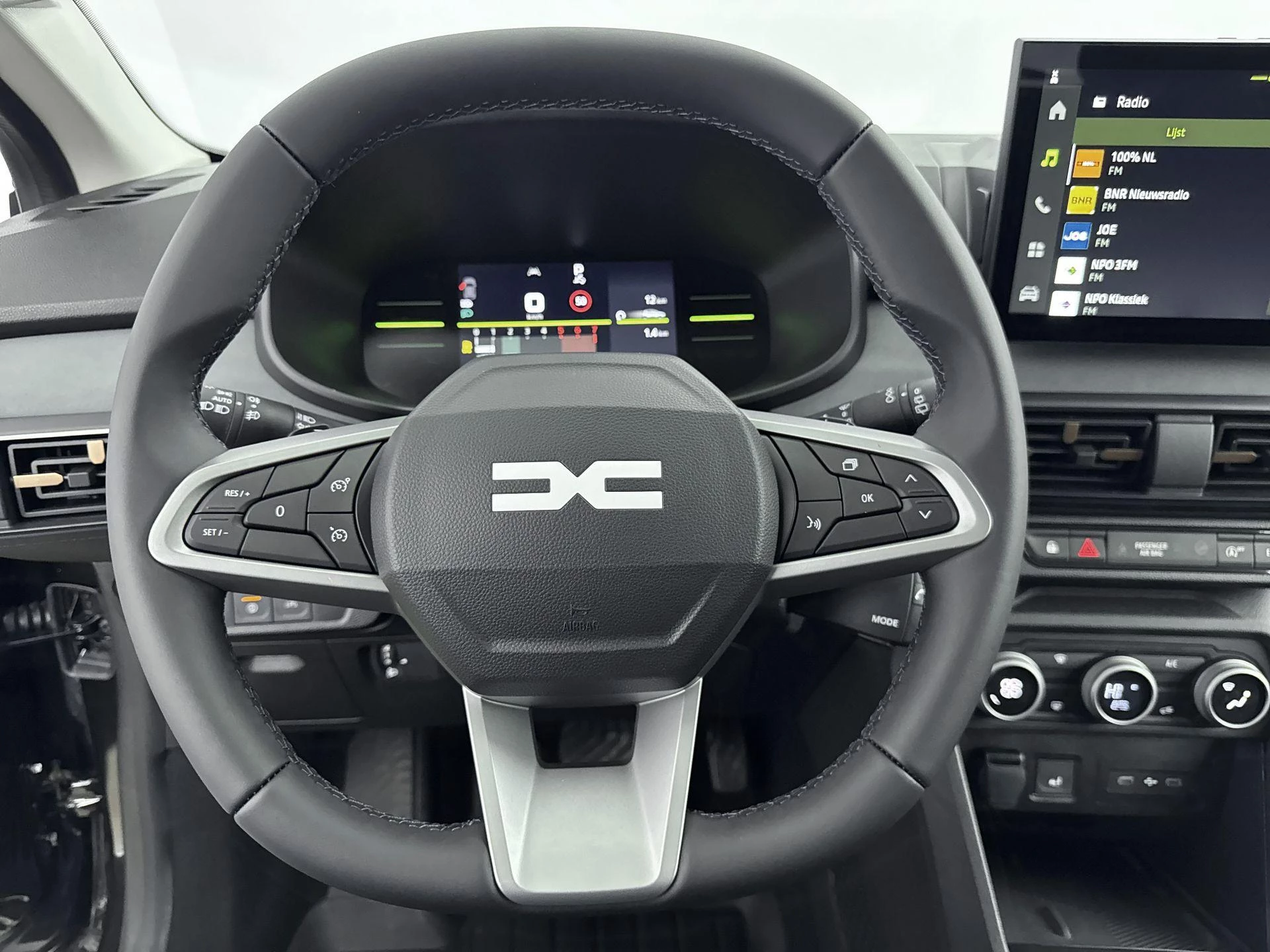 Dacia-Sandero Stepway-image-26