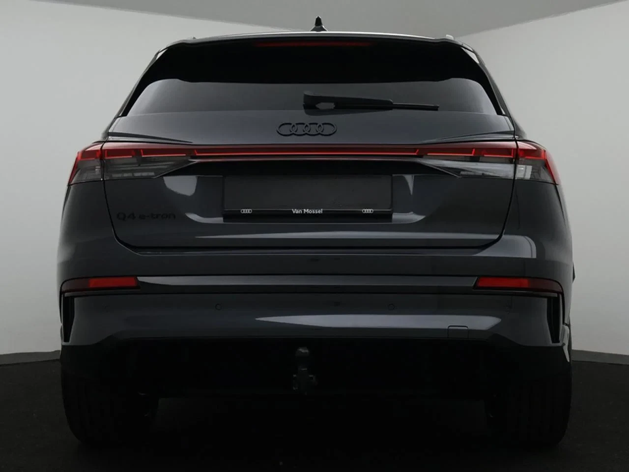 Audi-Q4 e-tron-image-15