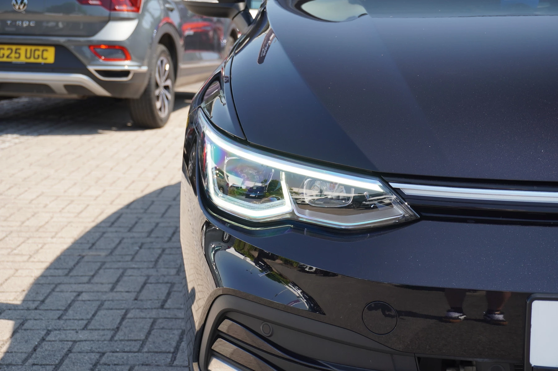 Volkswagen-Golf-image-38