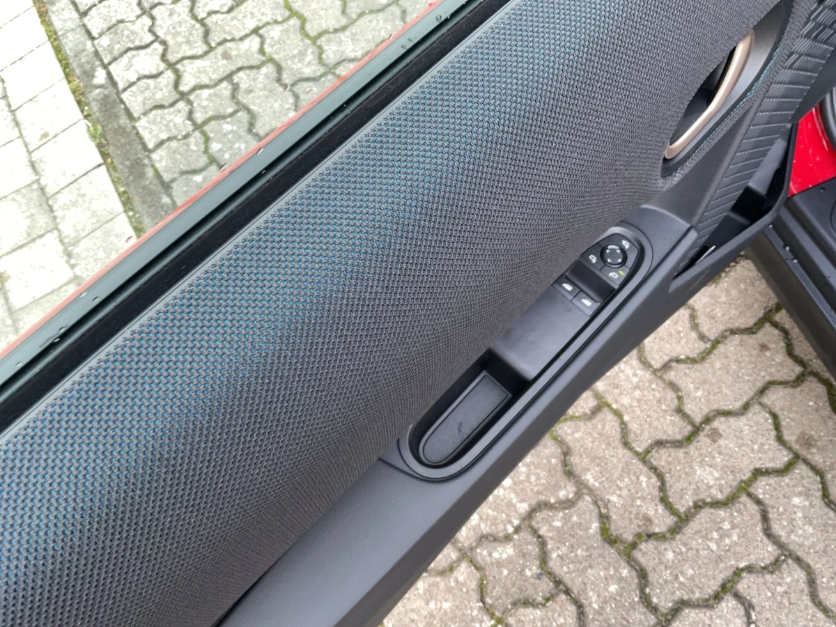 MINI-Cooper-image-15