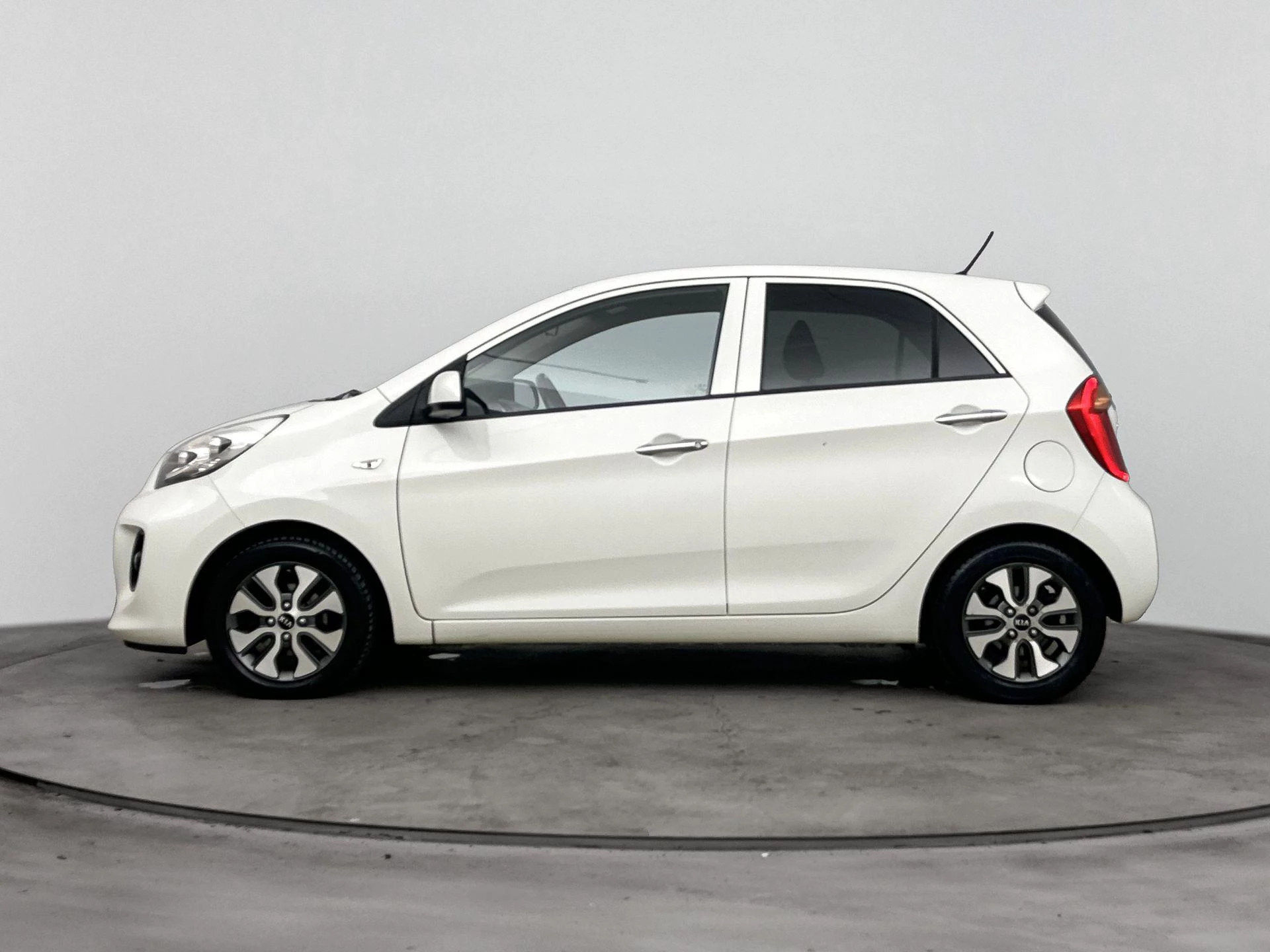 Kia Picanto 1.0 CVVT 69Pk First Edition