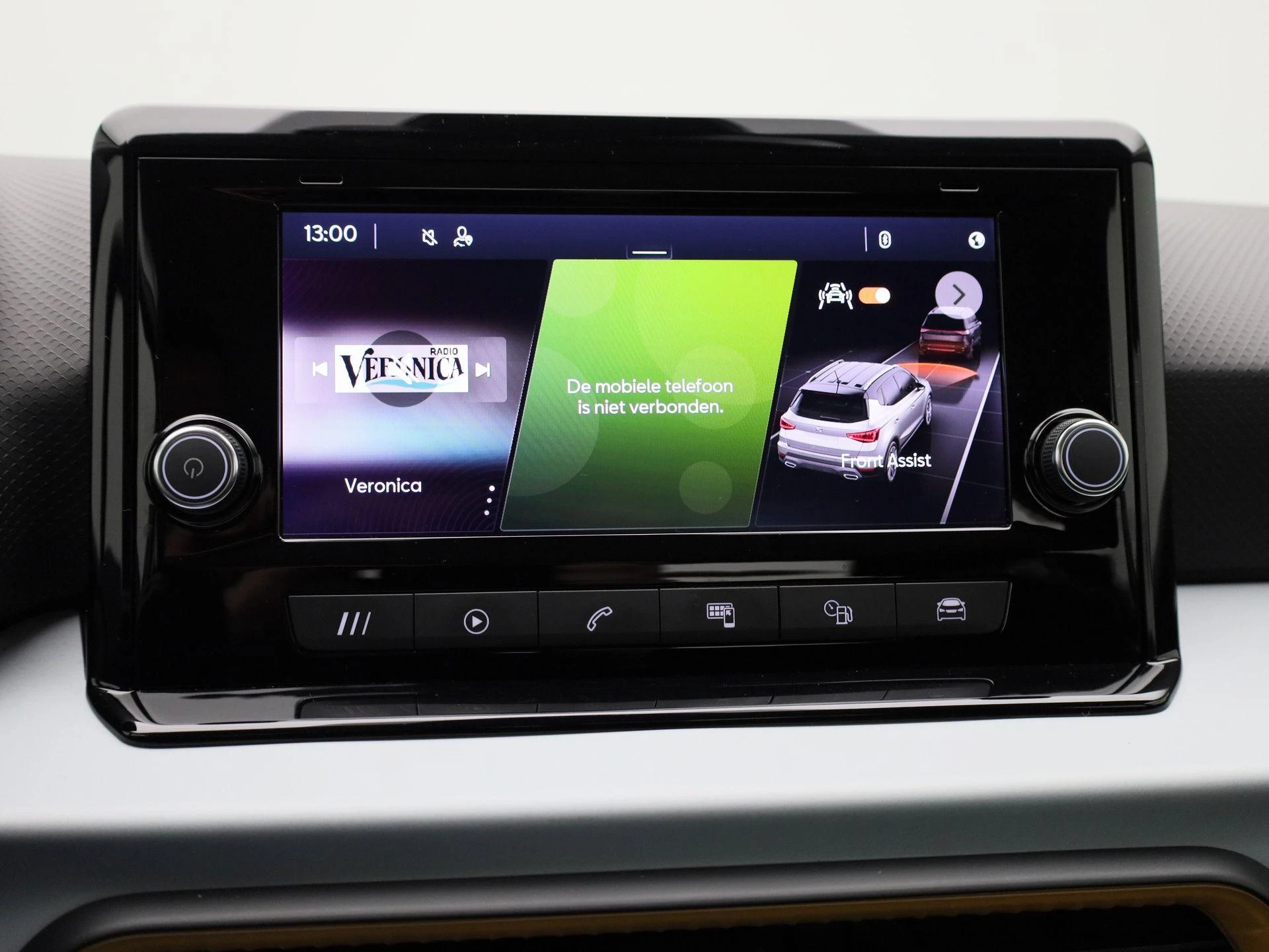 SEAT-Arona-image-15