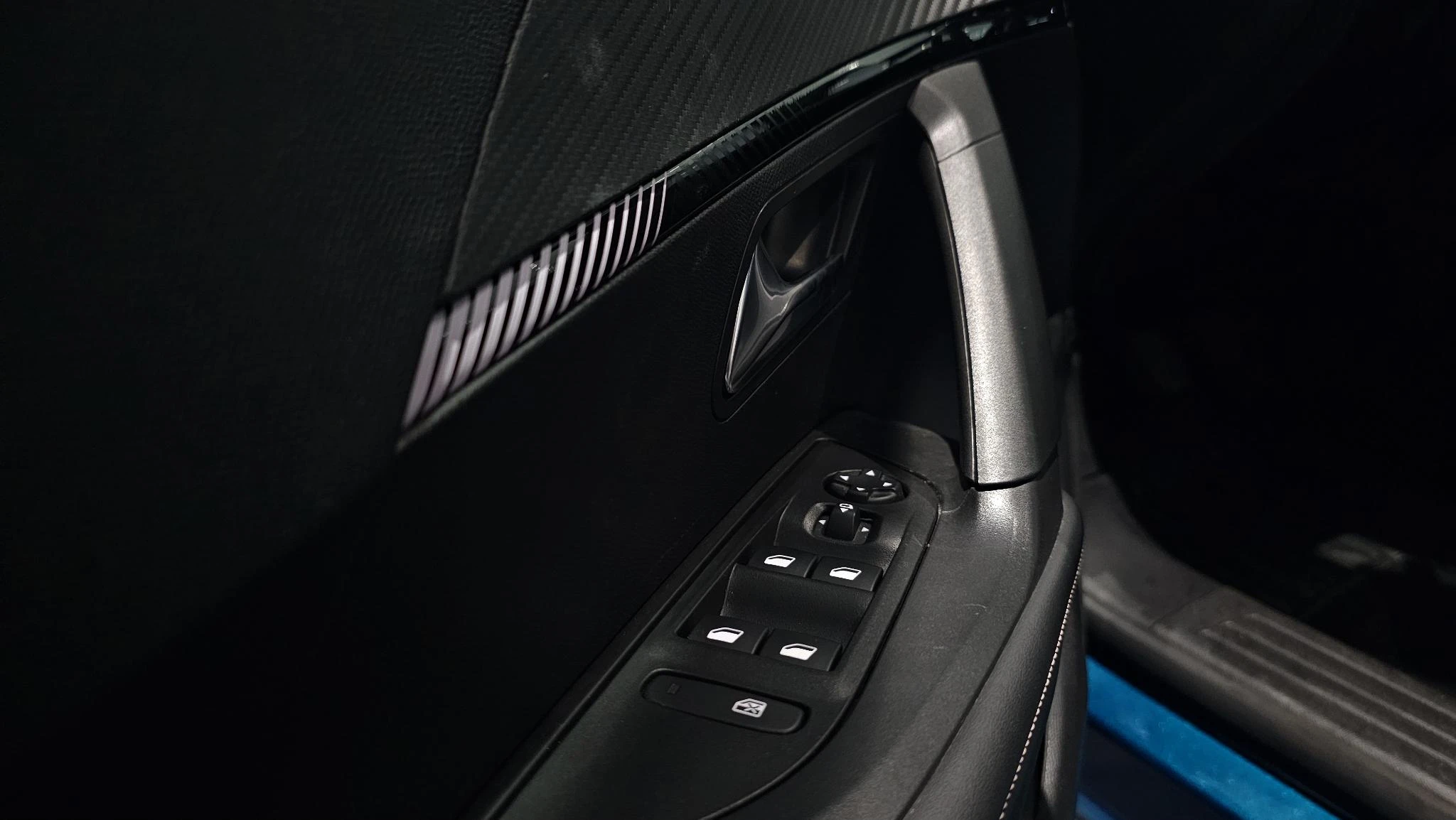 Peugeot-2008-image-12