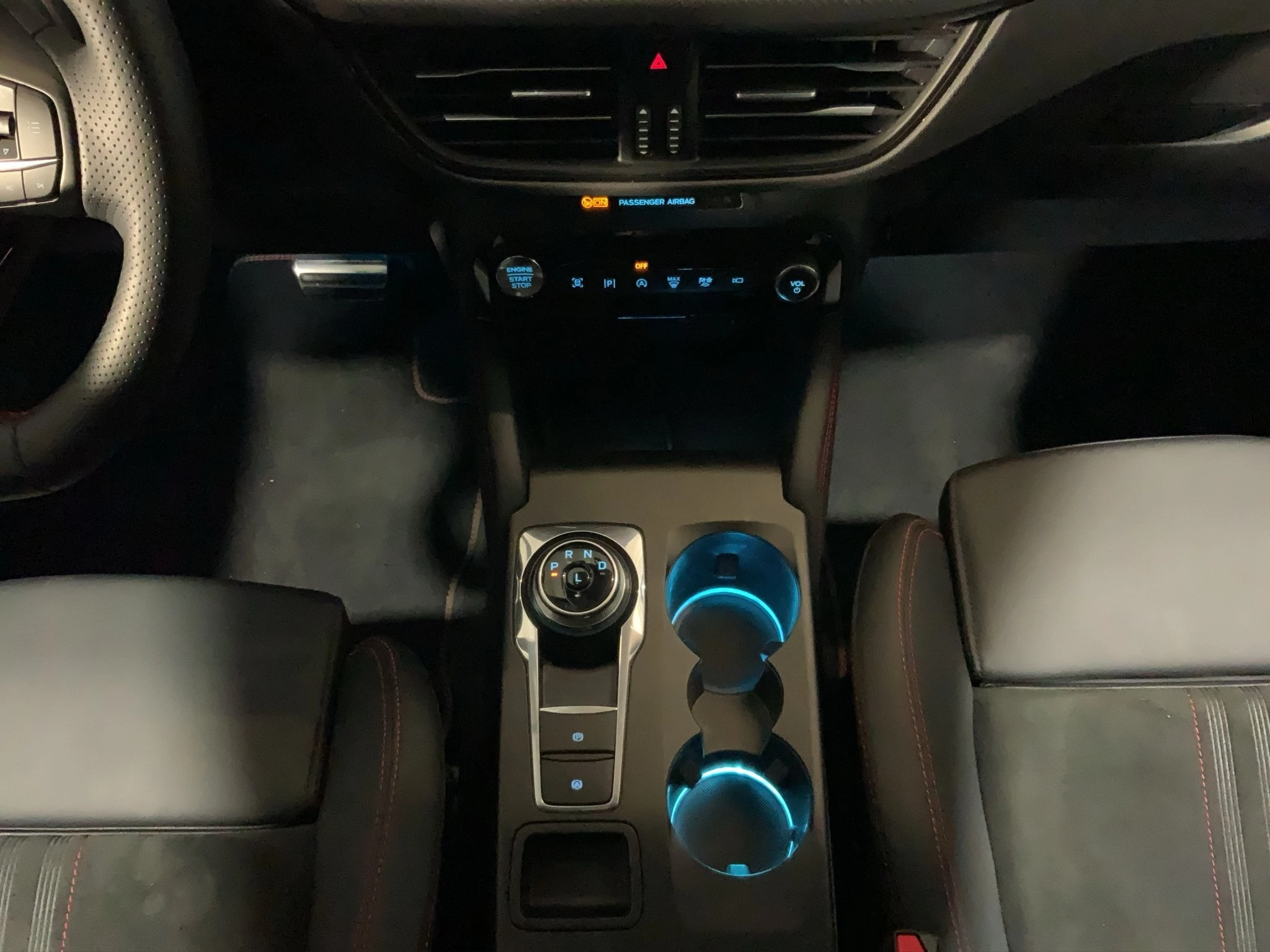 Ford Kuga ST-Line X Aut.*360GRAD*LED-MATRIX*NAVI*GRA*WINTER-PKT.