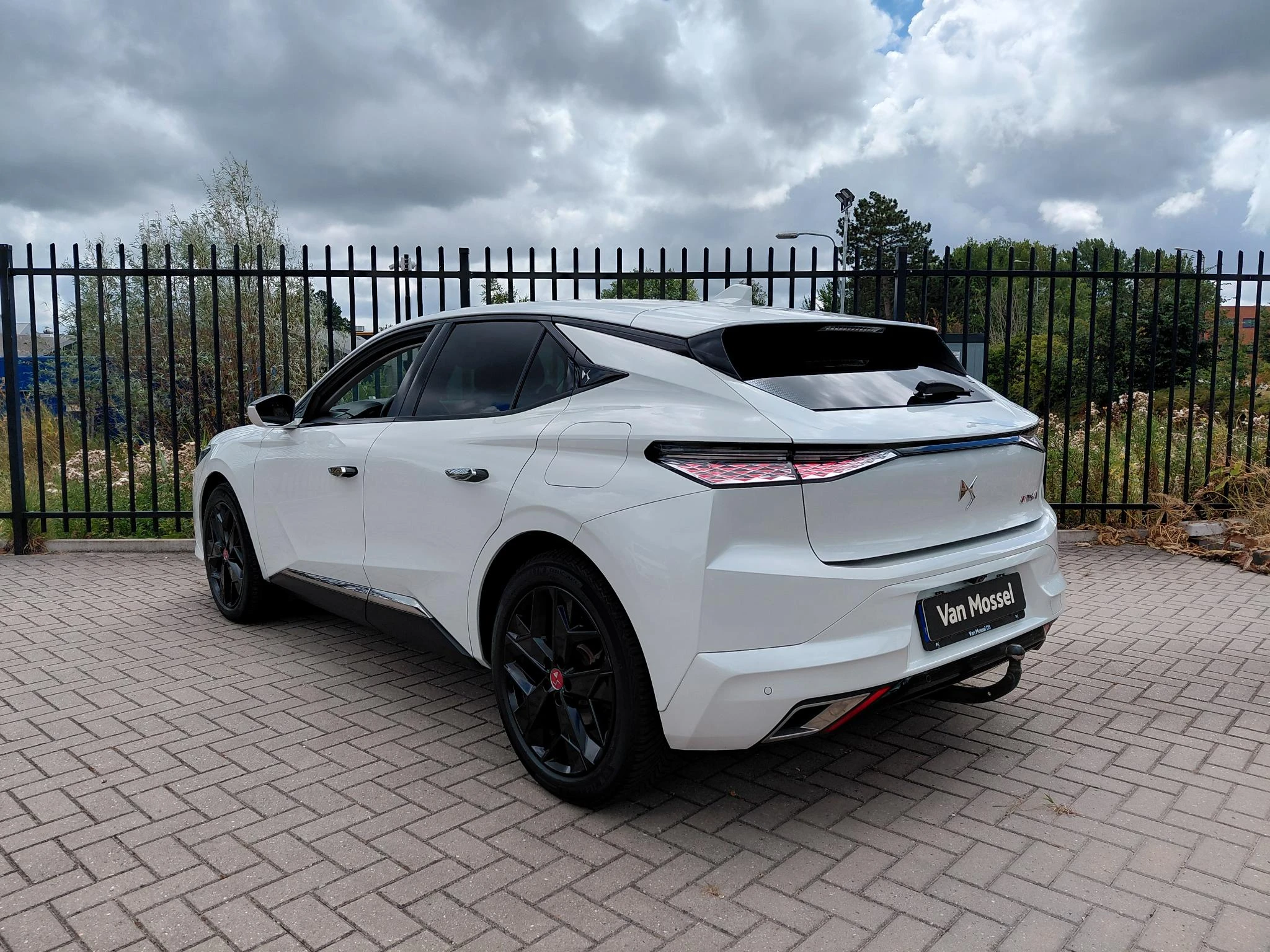 DS DS 4 E-Tense Performance Line
