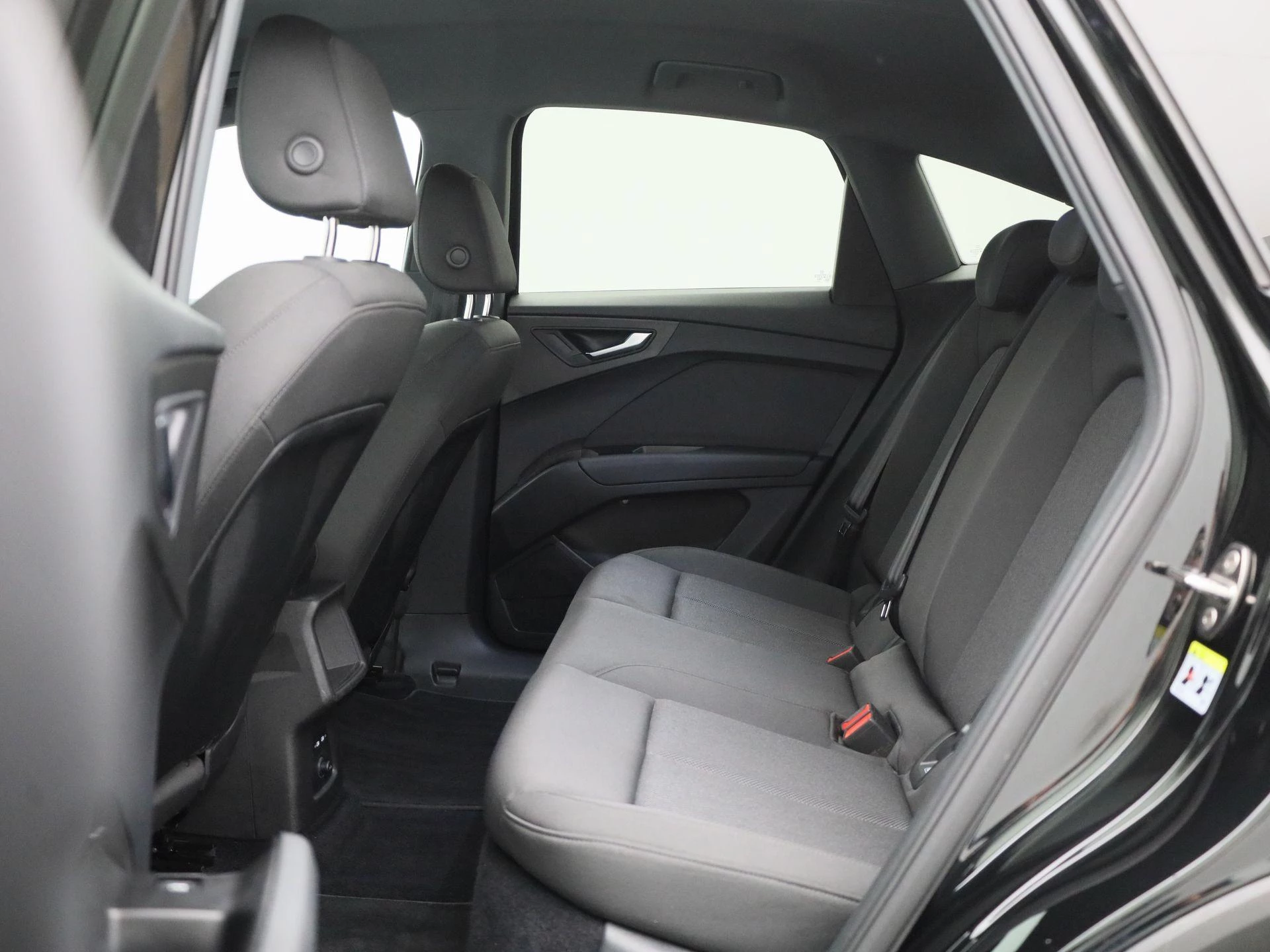Audi-Q4 Sportback e-tron-image-14