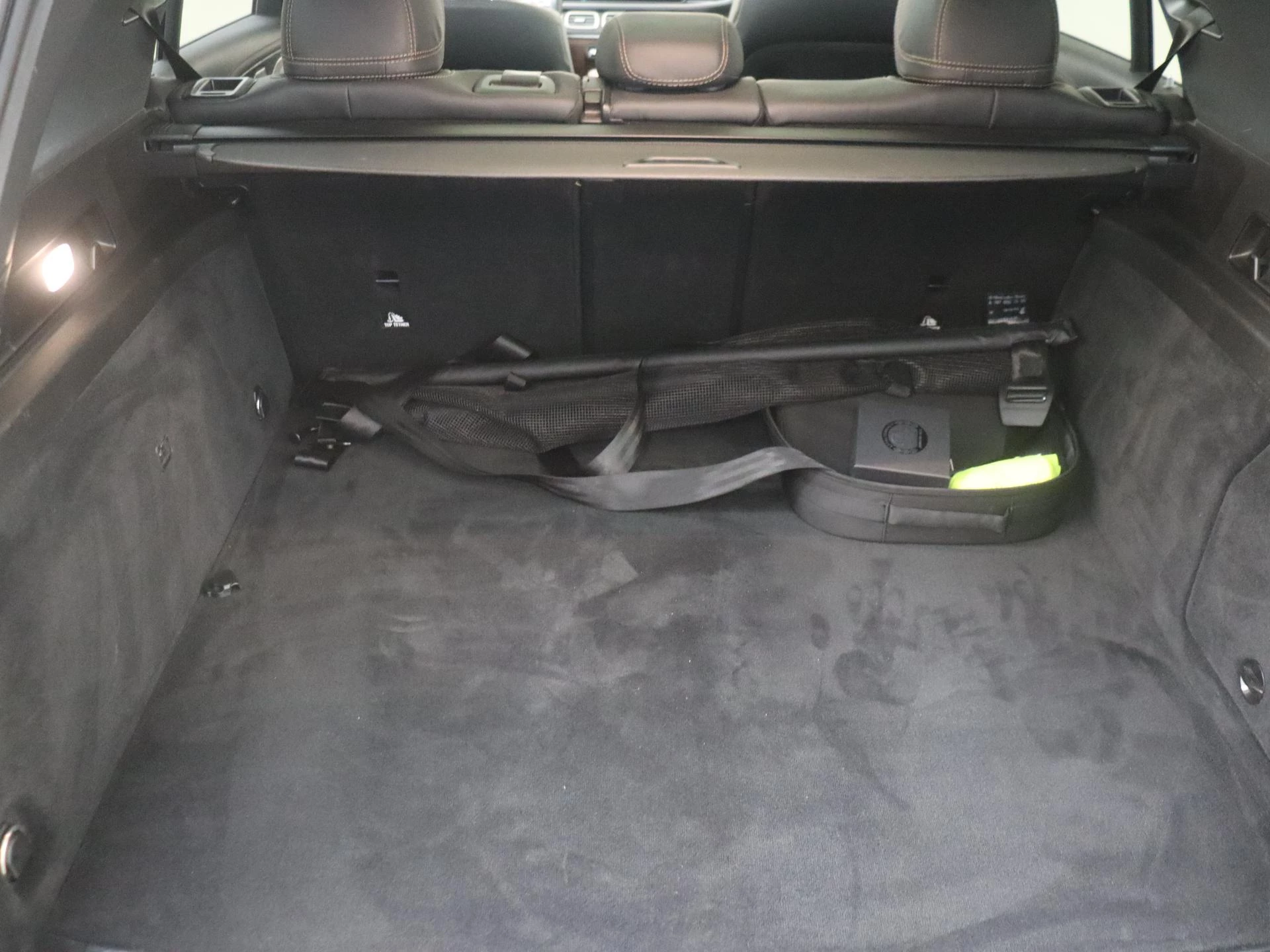 Mercedes-Benz-GLE-image-41