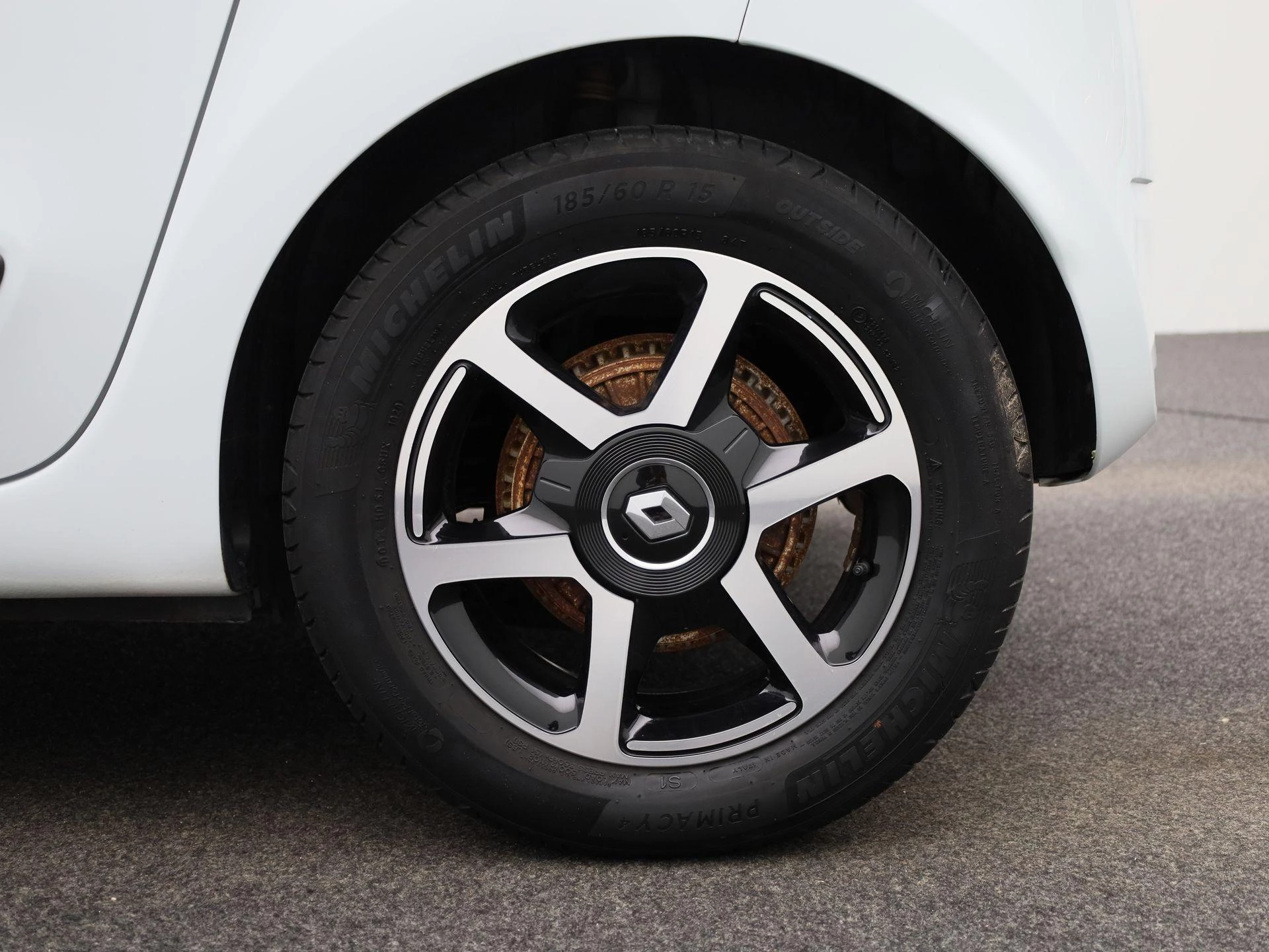 Renault-Twingo-image-12