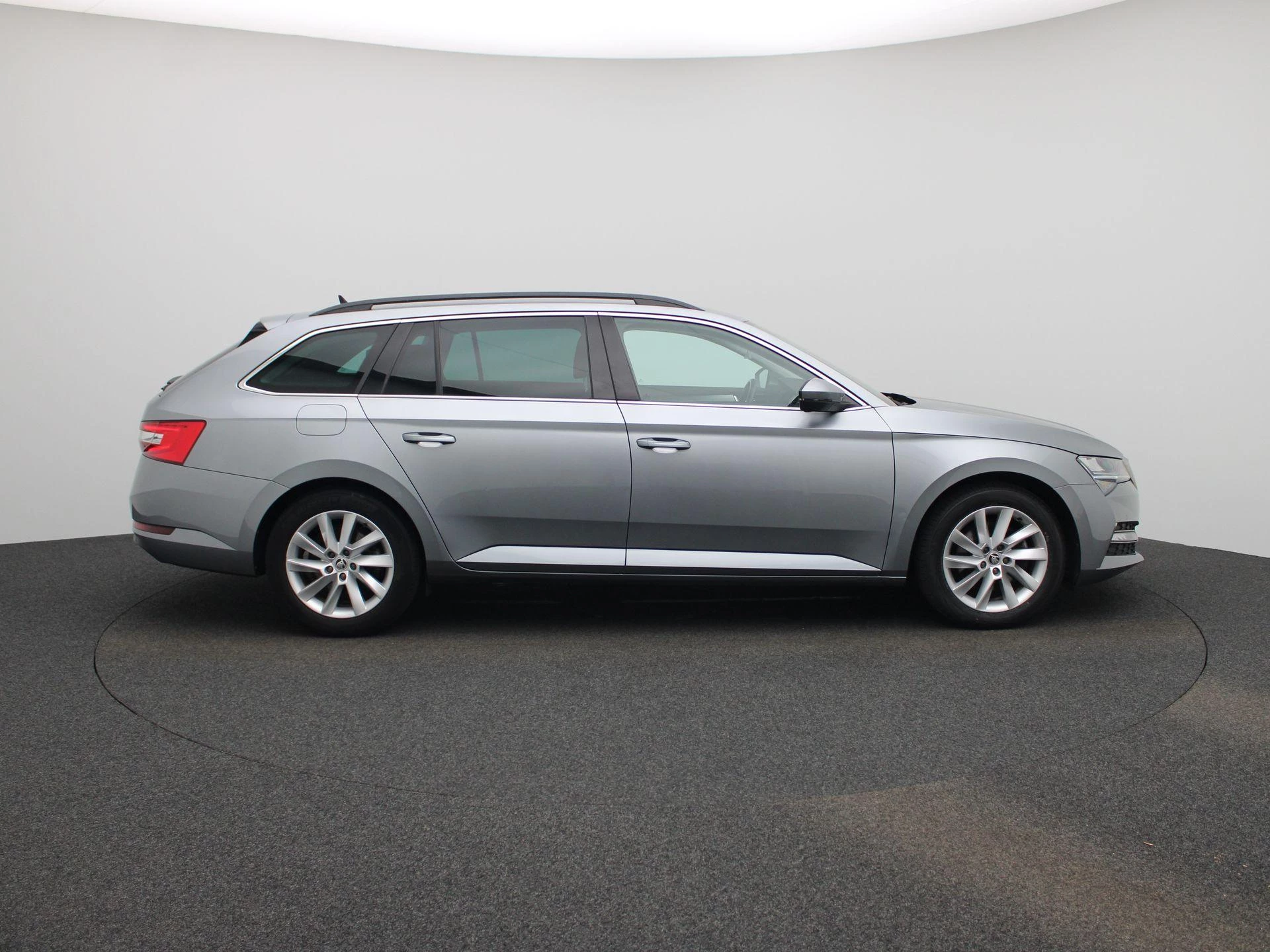Škoda Superb Combi 1.4 TSI iV 160kW DSG6 Ambition