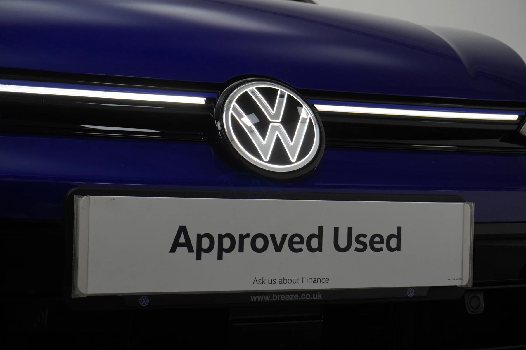 Volkswagen-Golf-image-47