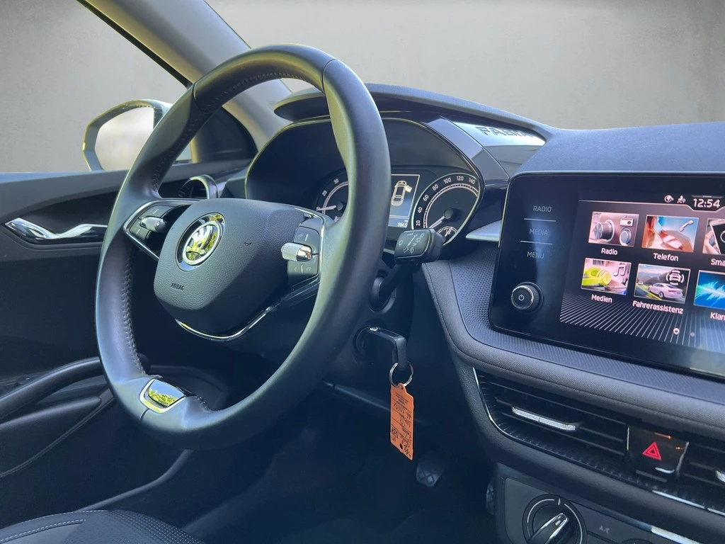 Škoda Fabia 1.0 TSI Tour *LED*