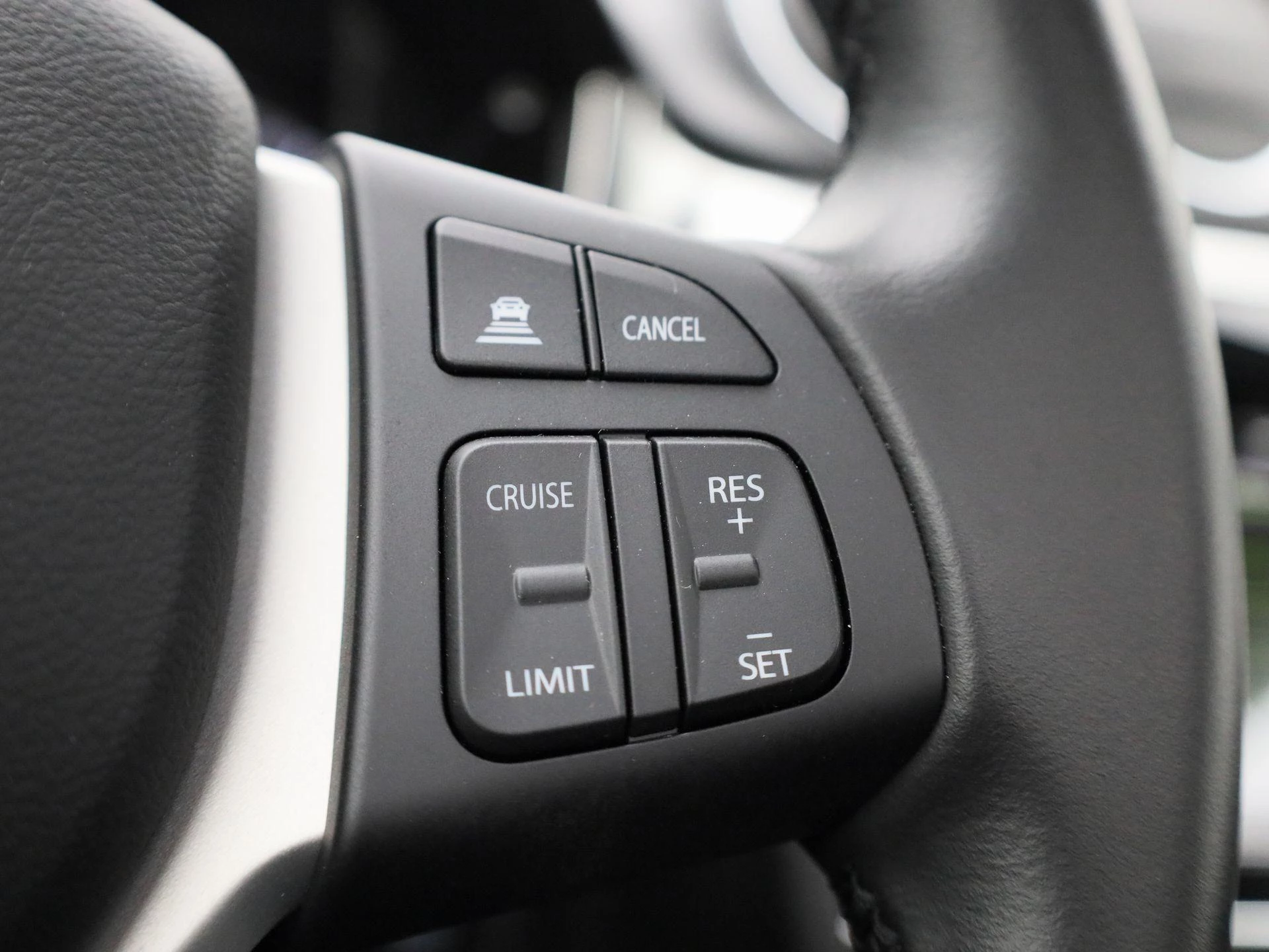 Suzuki-Grand Vitara-image-22
