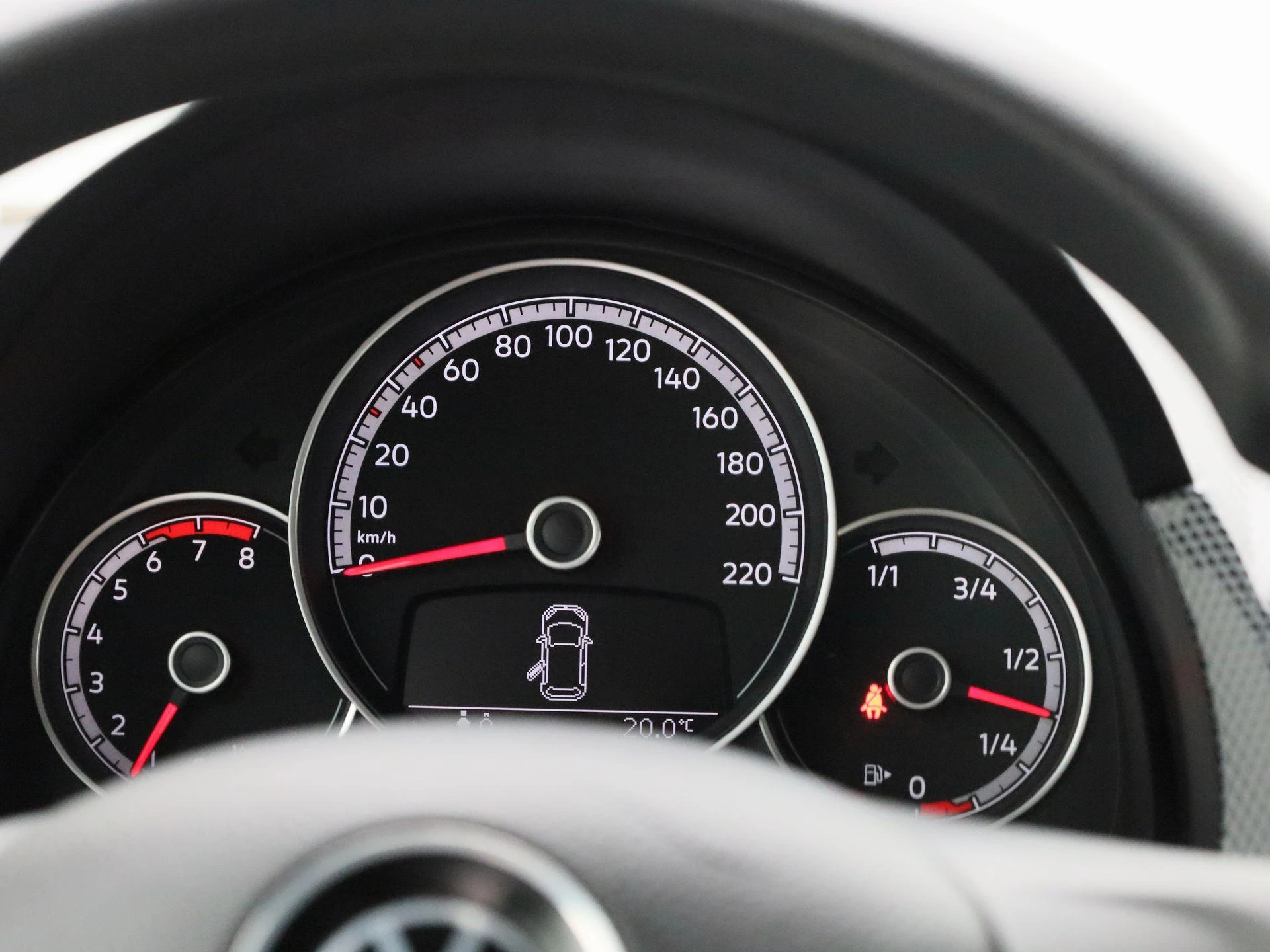 Volkswagen-up!-image-7