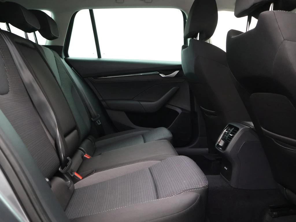 Škoda-Octavia-image-13