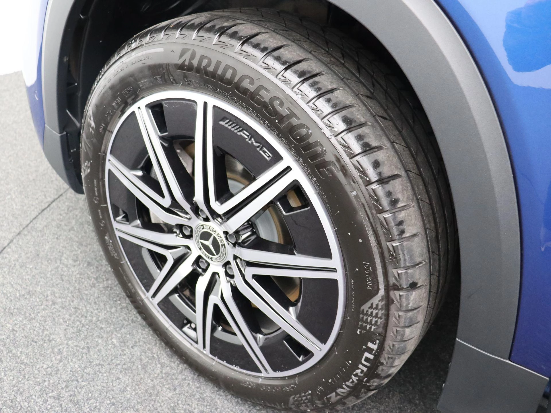 Mercedes-Benz EQB 250+ STAR EDITION + LEDER + 7-ZIT + BURMESTER + PANO DAK + CARPLAY +