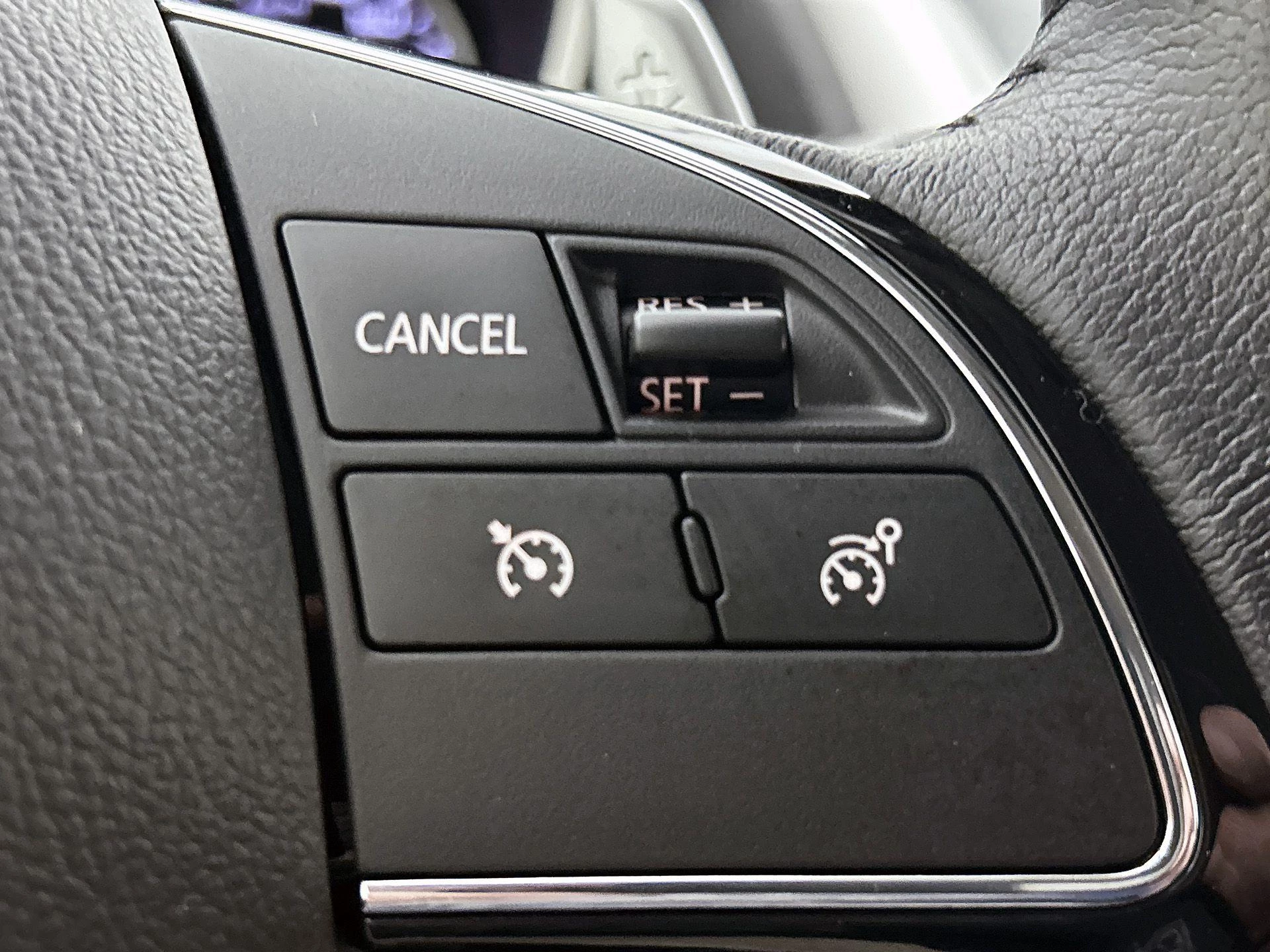 Mitsubishi-Eclipse Cross-image-5