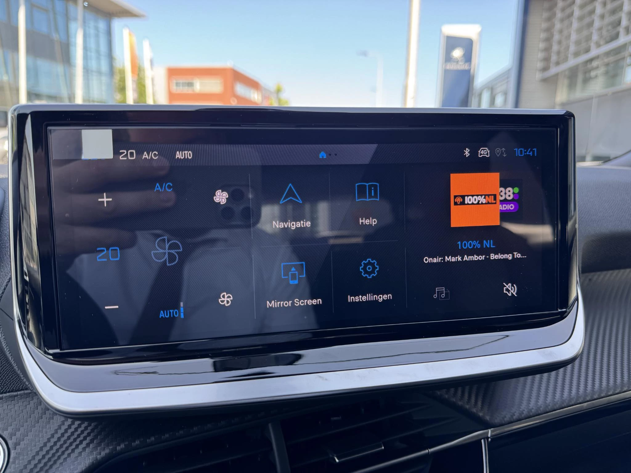 Peugeot-2008-image-17