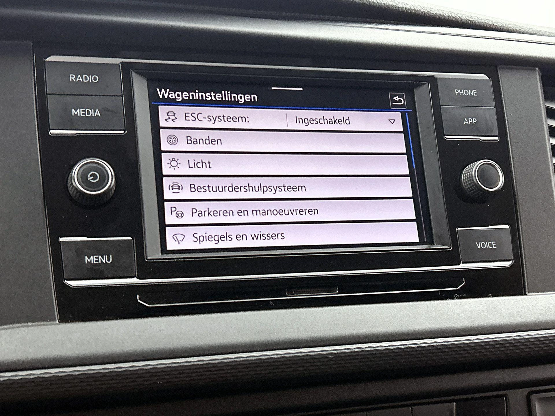 Volkswagen Transporter 2.0 TDI L1H1 110PK