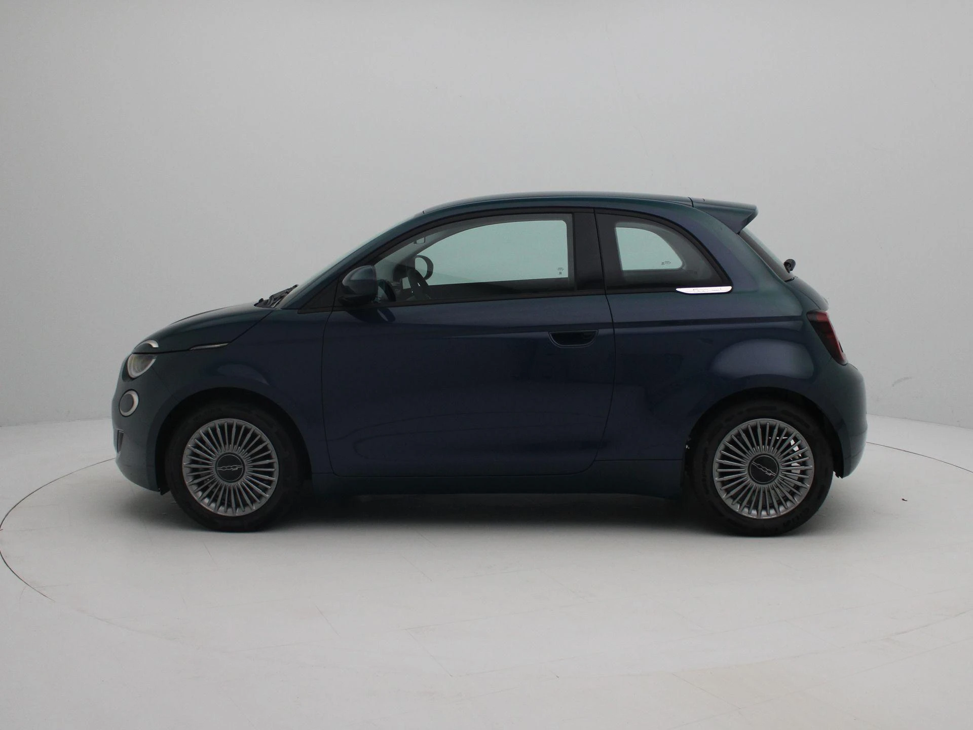 Fiat-500-image-3