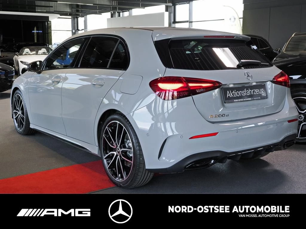 Mercedes-Benz A-Klasse 200 d AMG NIGHT PANO MULTIBEAM 360° WINTER-PAK AMG Line