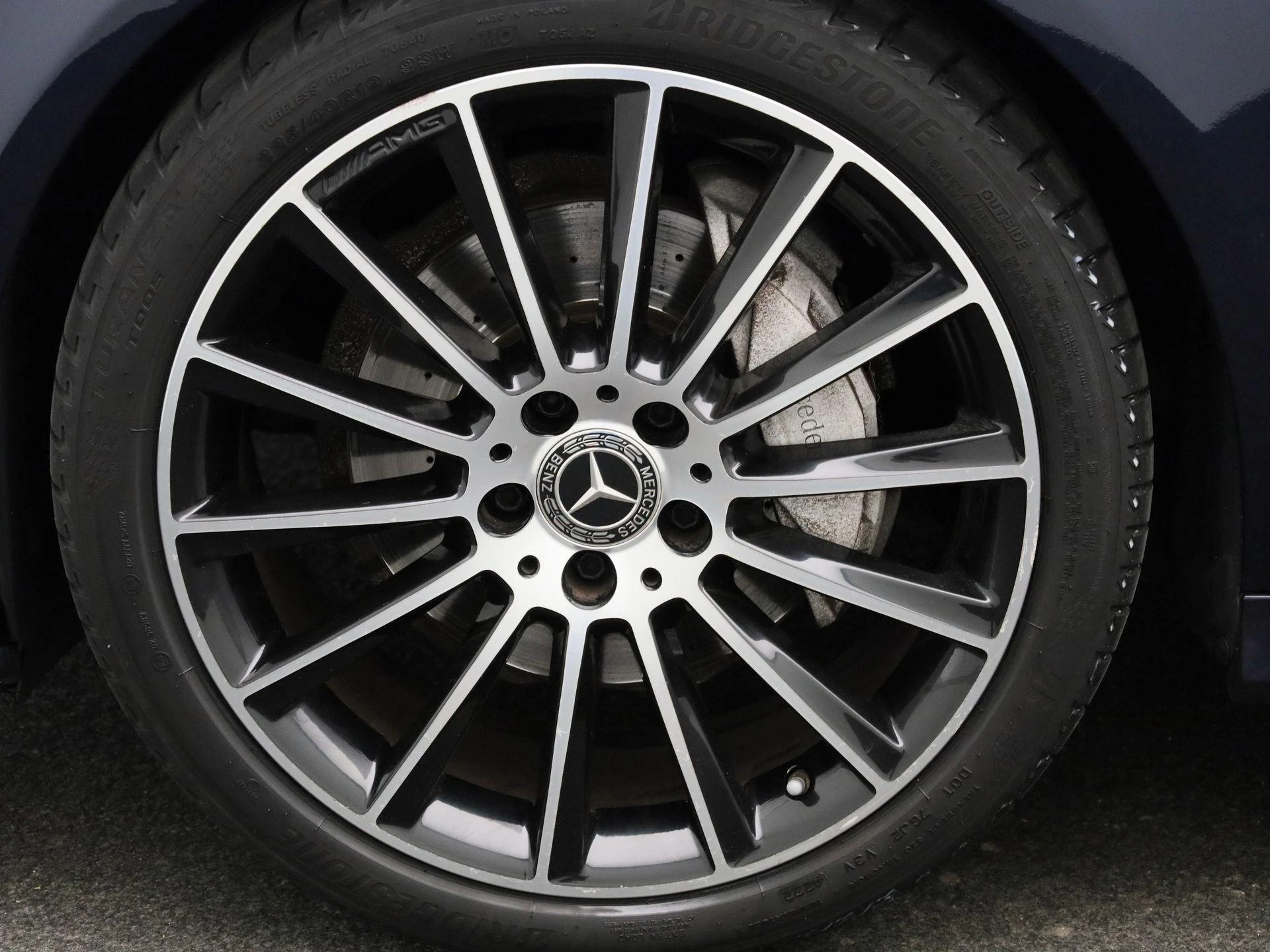 Mercedes-Benz-C-Klasse-image-13
