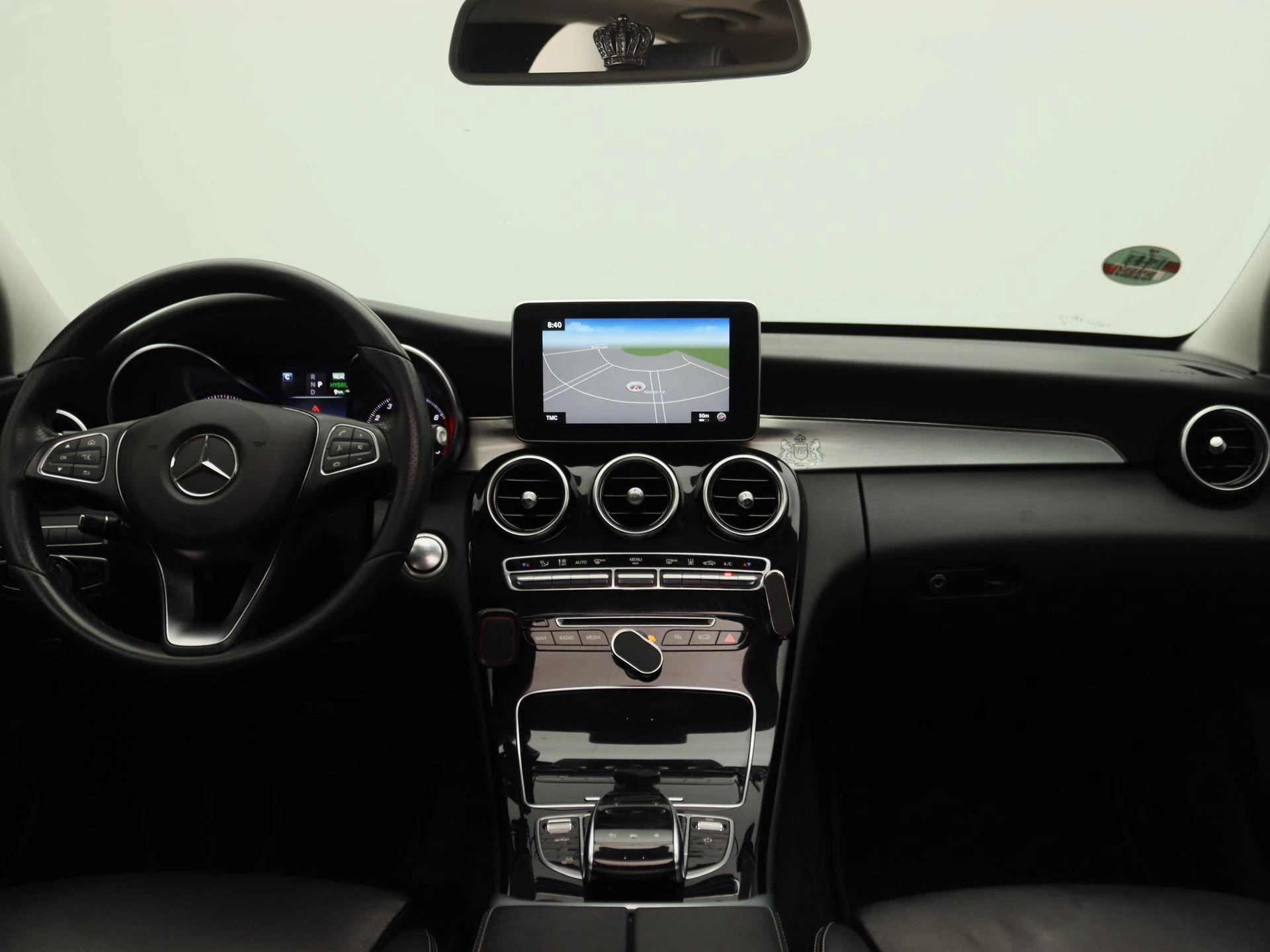 Mercedes-Benz-C-Klasse-image-7