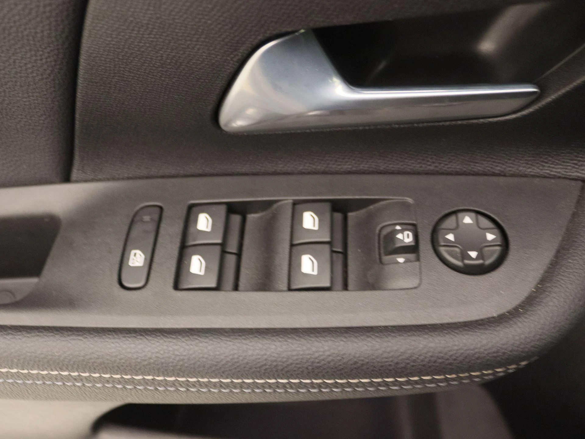 Opel-Mokka-image-20