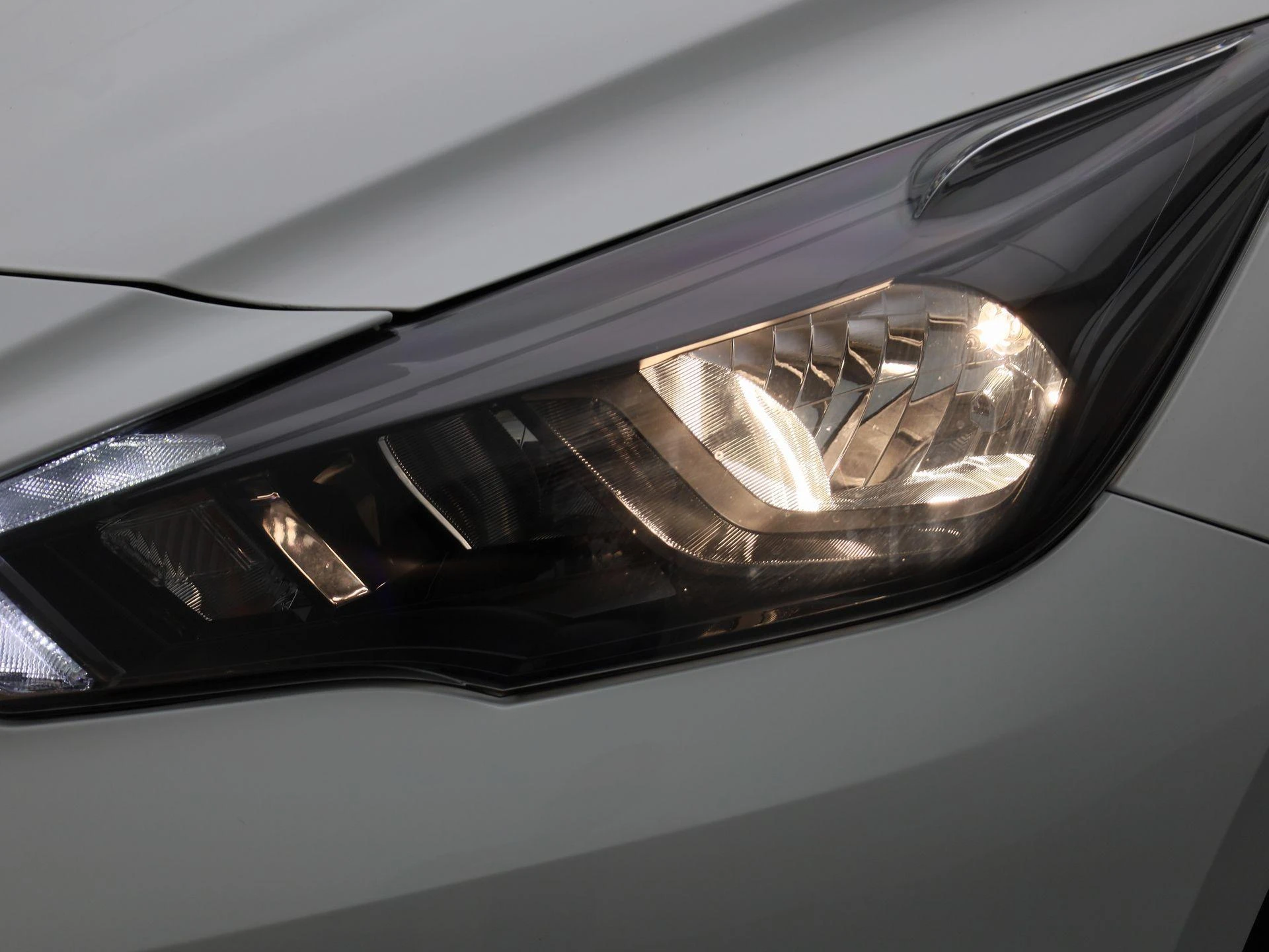 Nissan-Micra-image-12