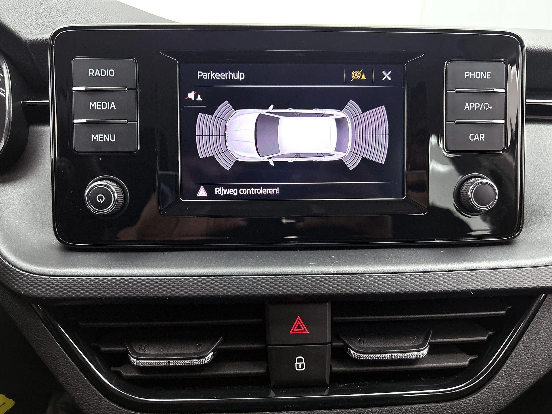 Škoda-Scala-image-15