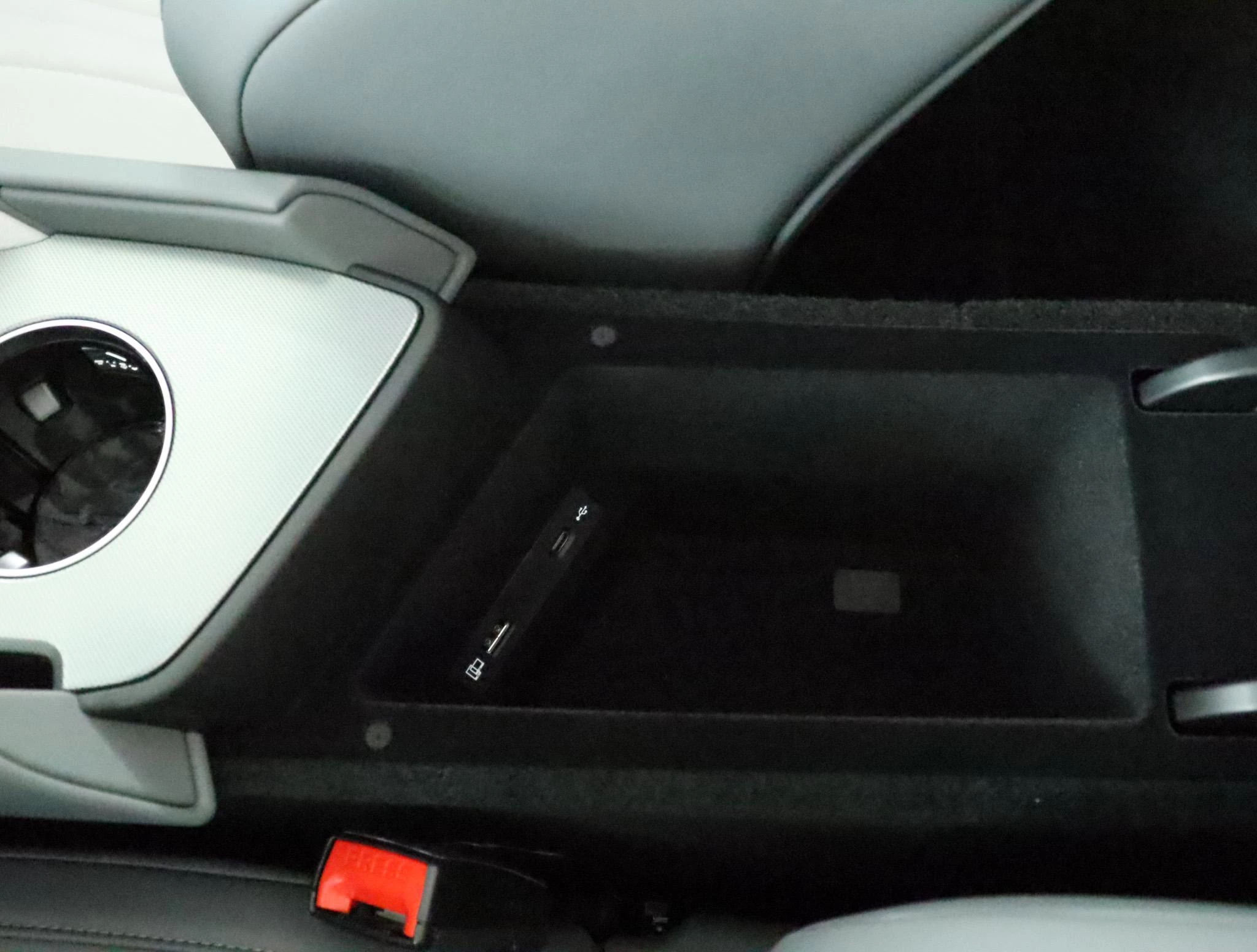 MG Cyberster Trophy Extended Range 77kWh