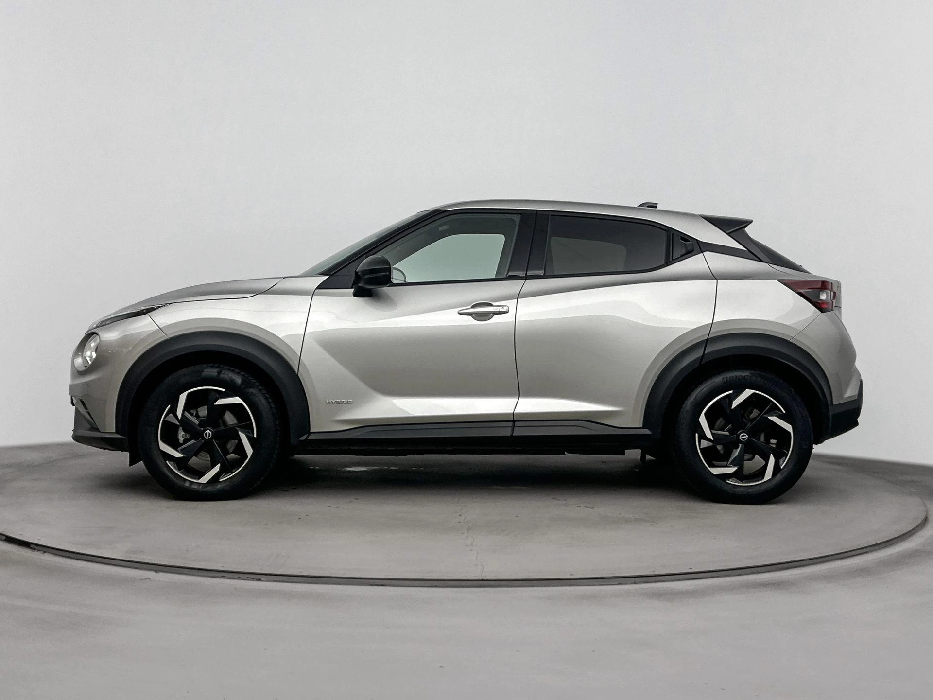 Nissan Juke 1.6 Hybrid N-Connecta 143PK