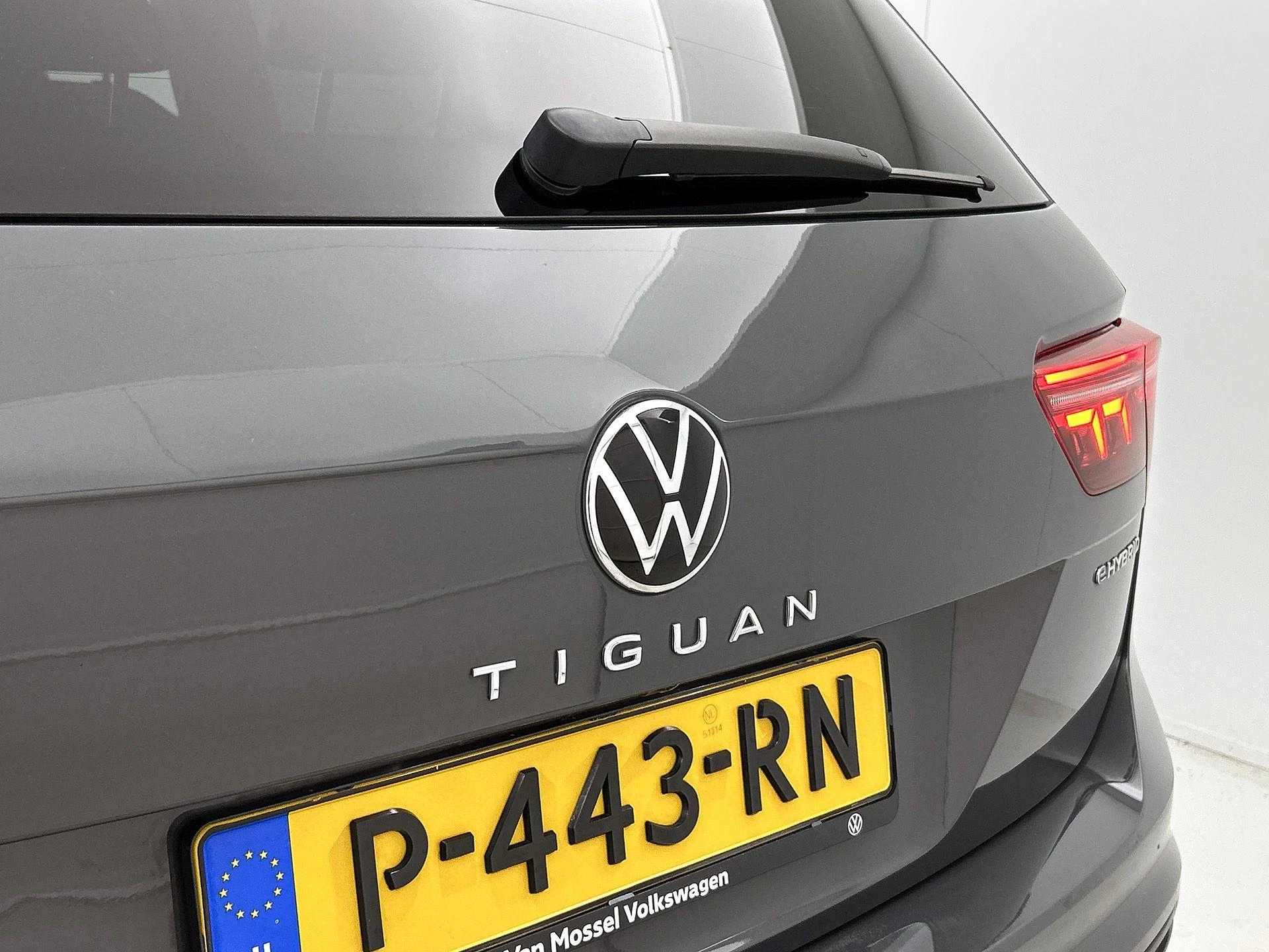 Volkswagen-Tiguan-image-9