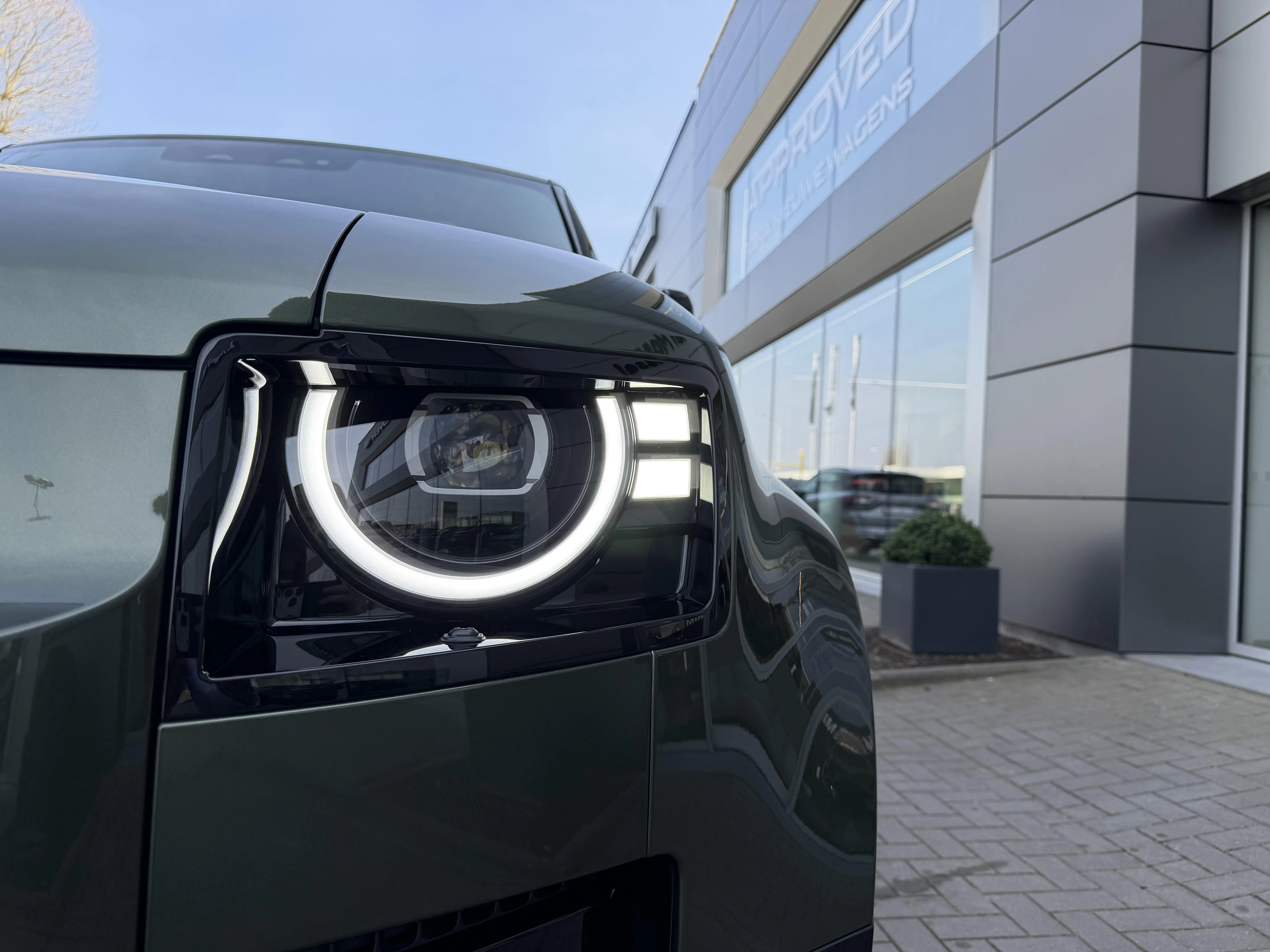 Land Rover Defender 110 D250 X-Dynamic SE AWD Auto. 26MY