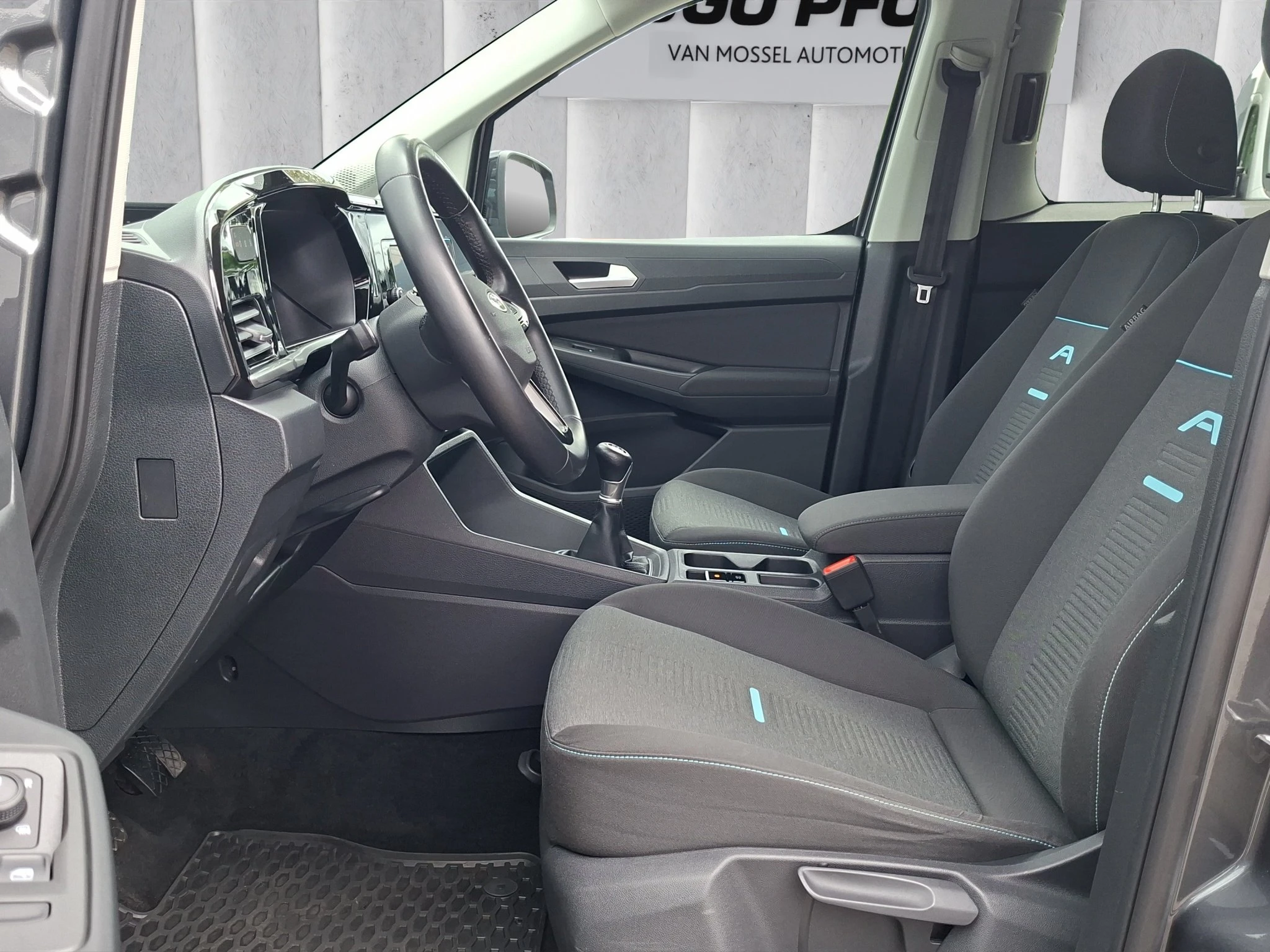 Ford-Tourneo Connect-image-9