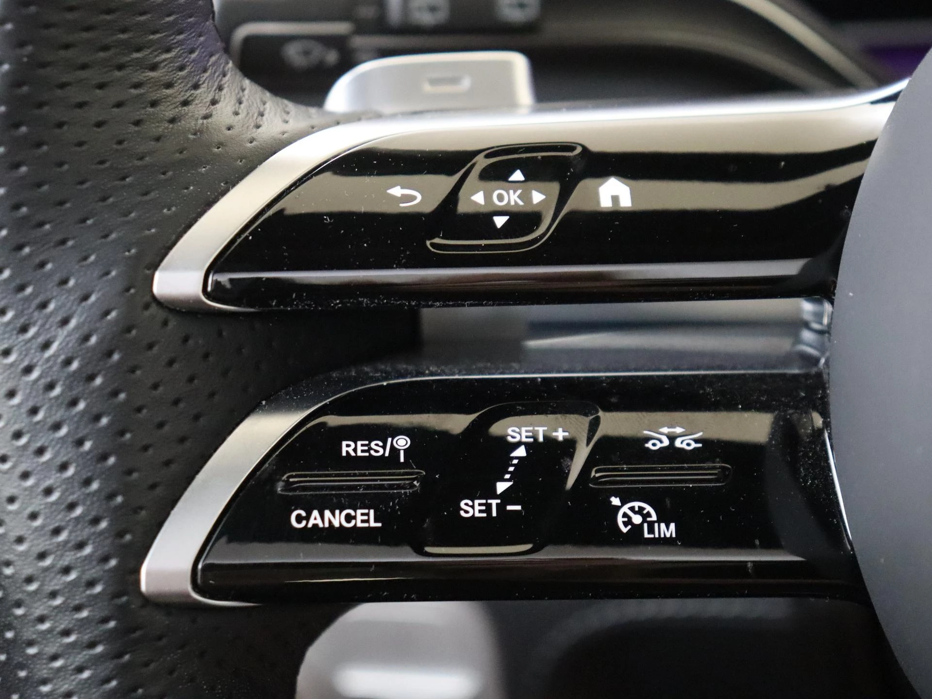 Mercedes-Benz GLE 400 e 4MATIC AMG Line Premium Plus
