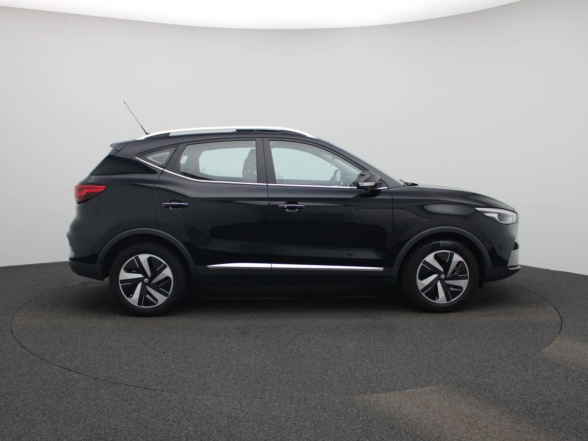 MG-ZS EV-image-5