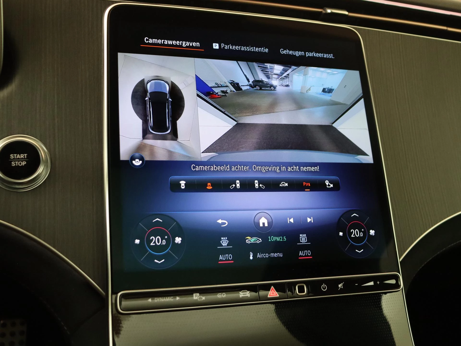 Mercedes-Benz-EQE-image-18