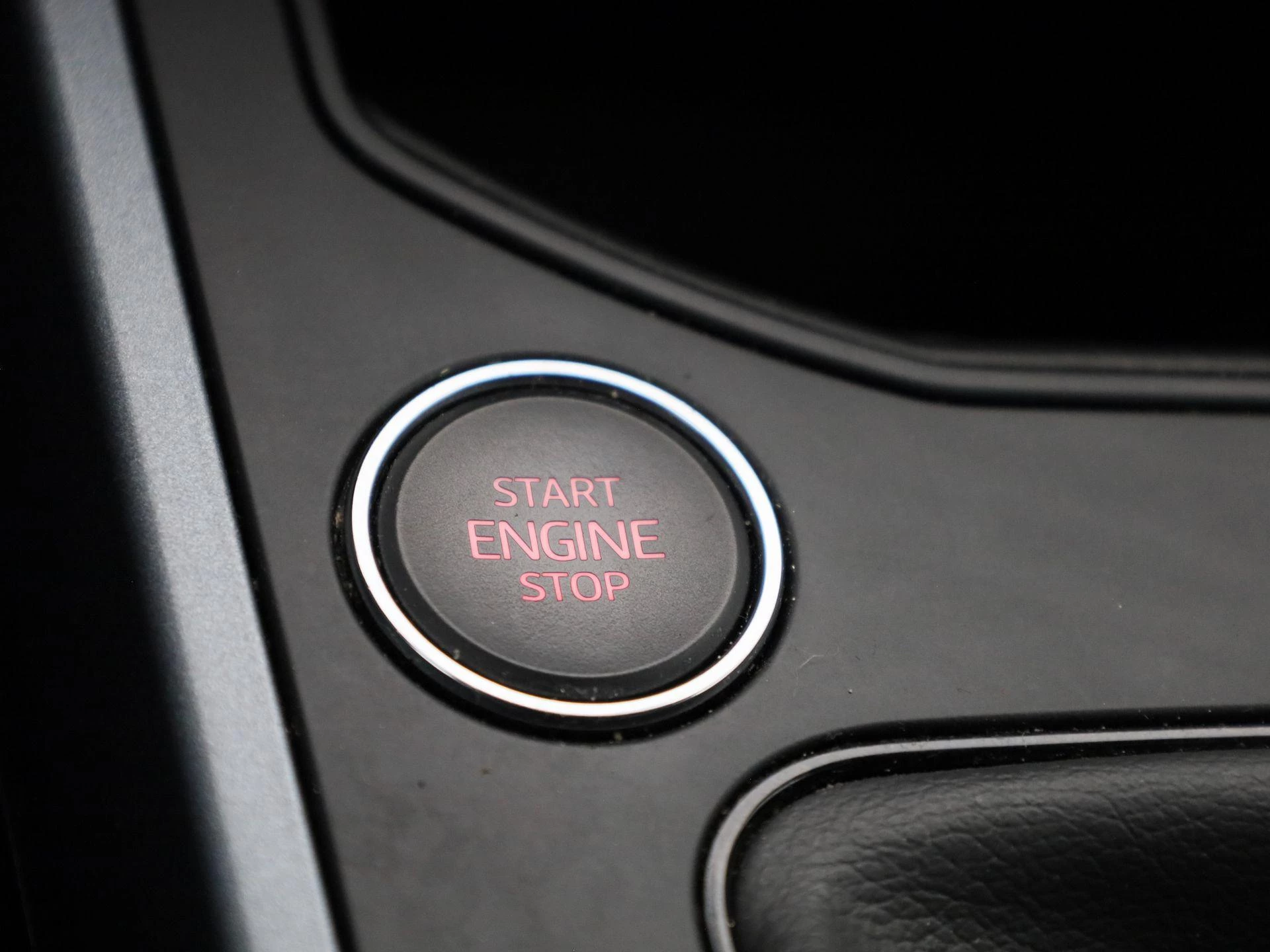 SEAT-Arona-image-19