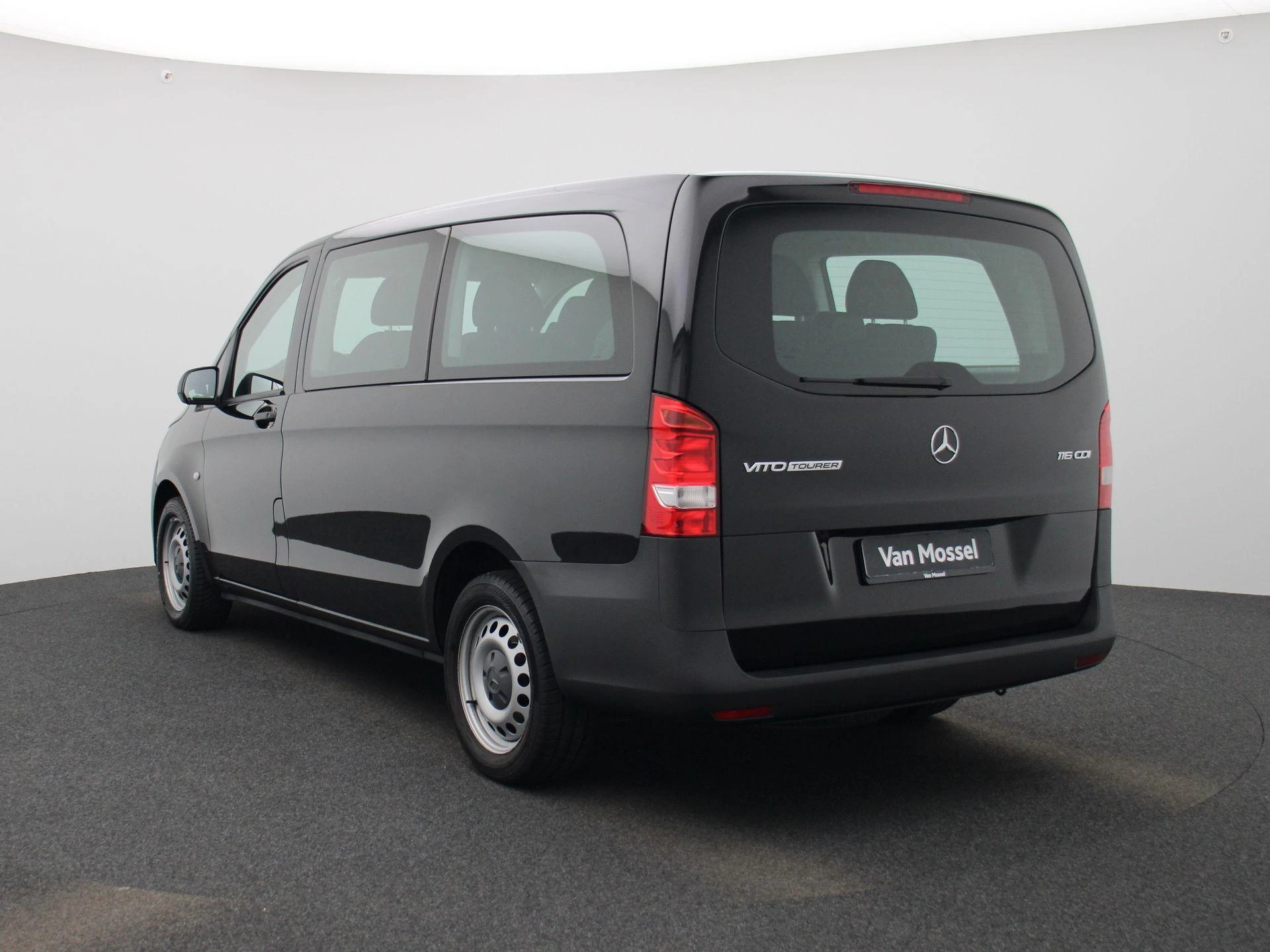 Mercedes-Benz-Vito-image-1