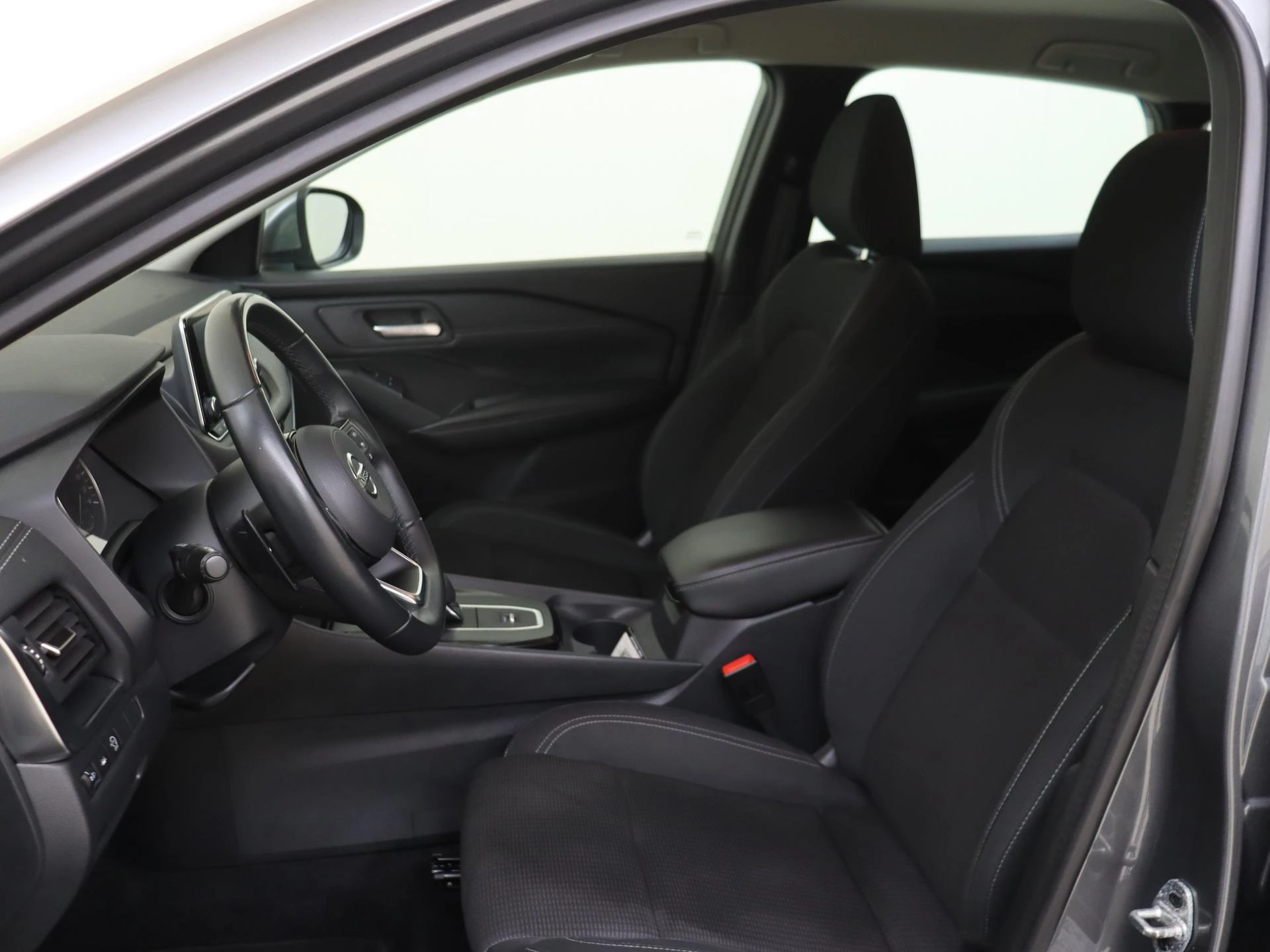 Nissan-QASHQAI-image-13