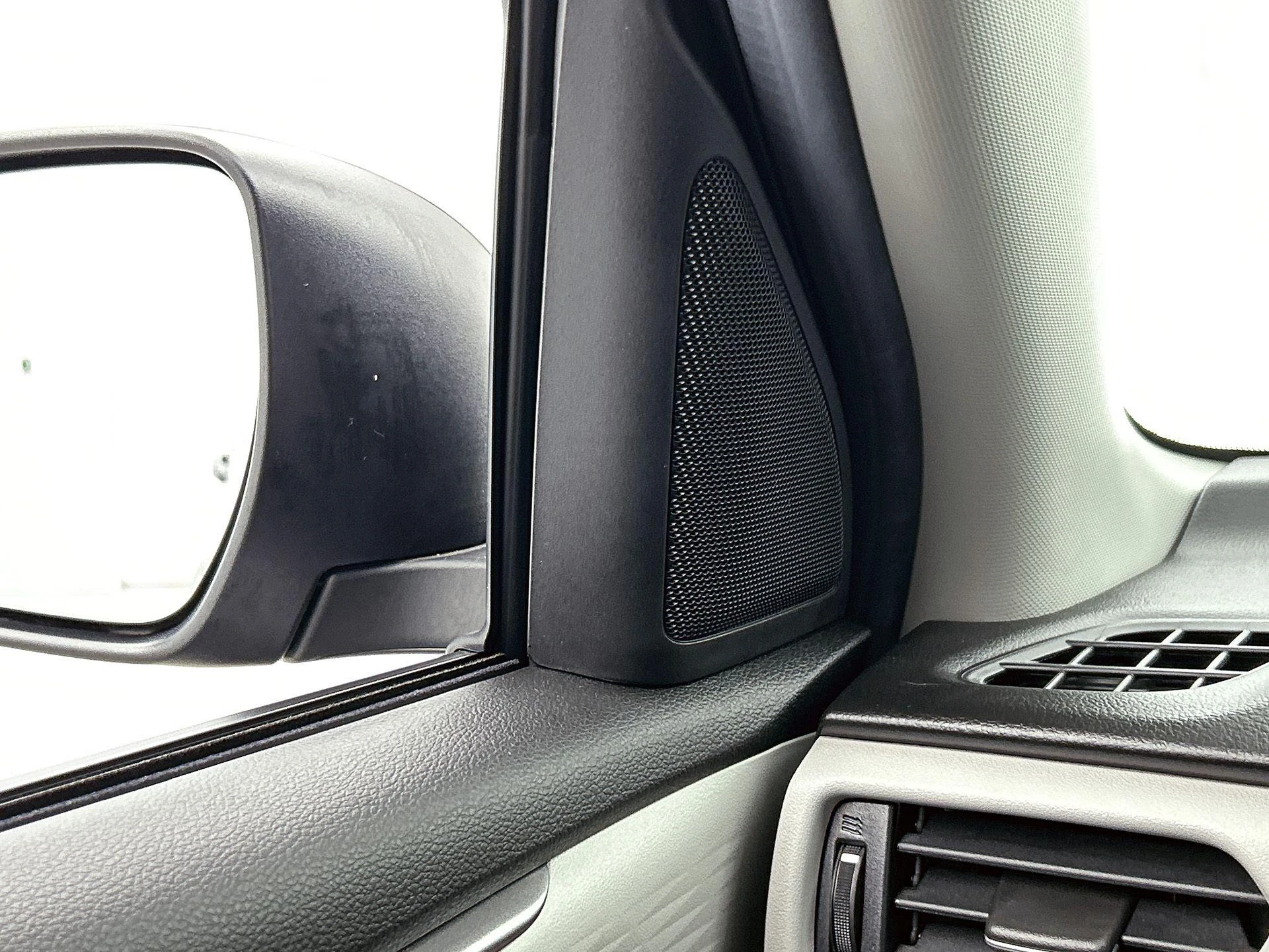 Suzuki-Swift-image-15