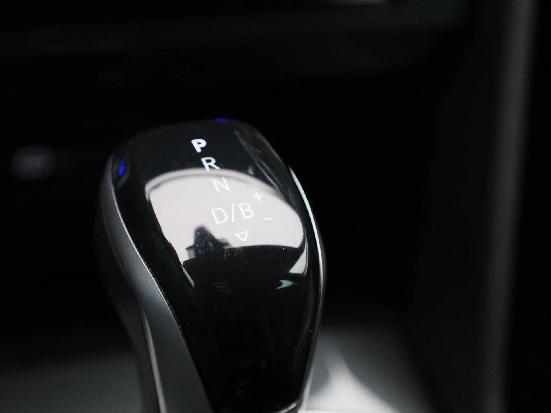 Volkswagen-Tiguan-image-20